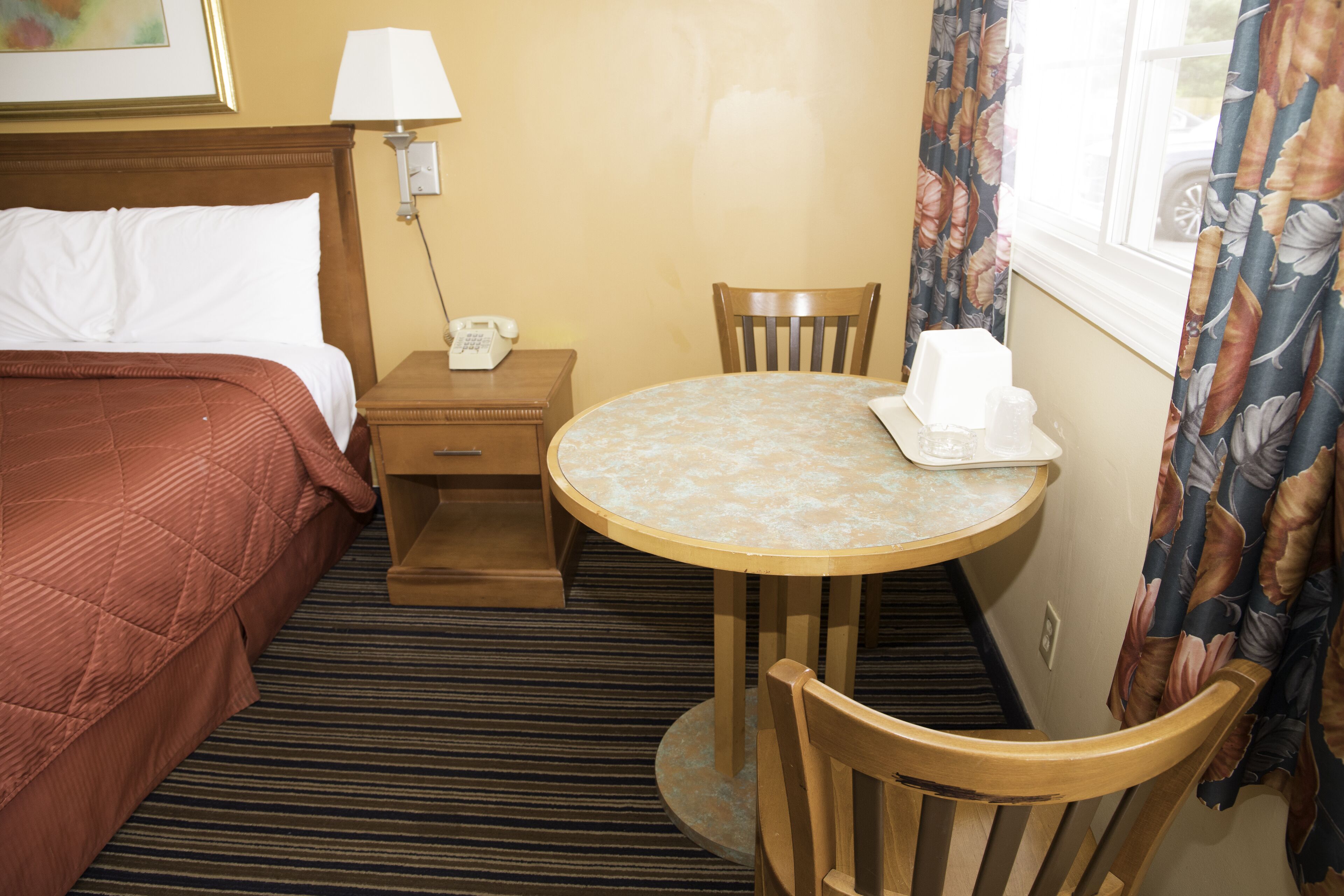 Capri Inn and Suites