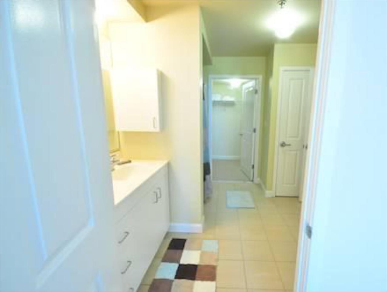 Harbor View Apartments