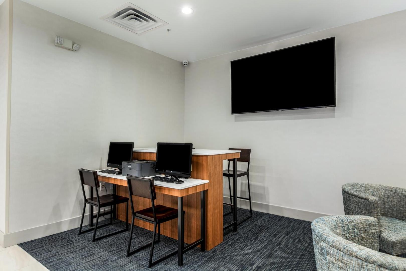Holiday Inn Express & Suites Jersey City North - Hoboken