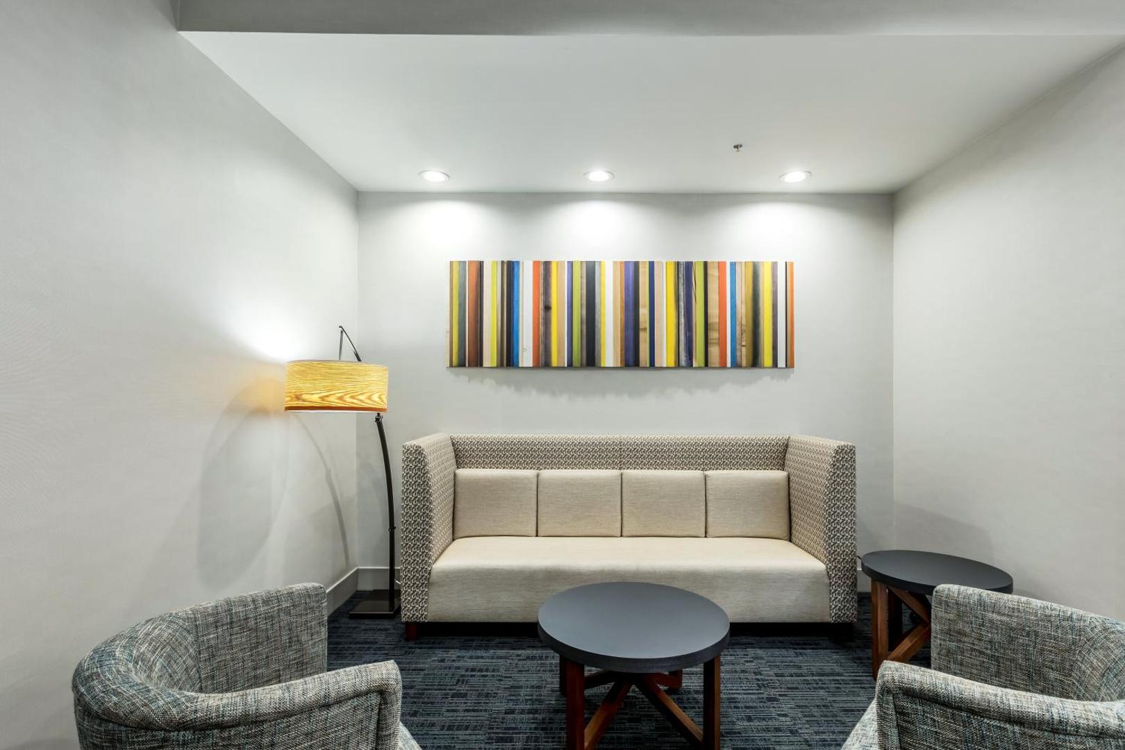 Holiday Inn Express & Suites Jersey City North - Hoboken