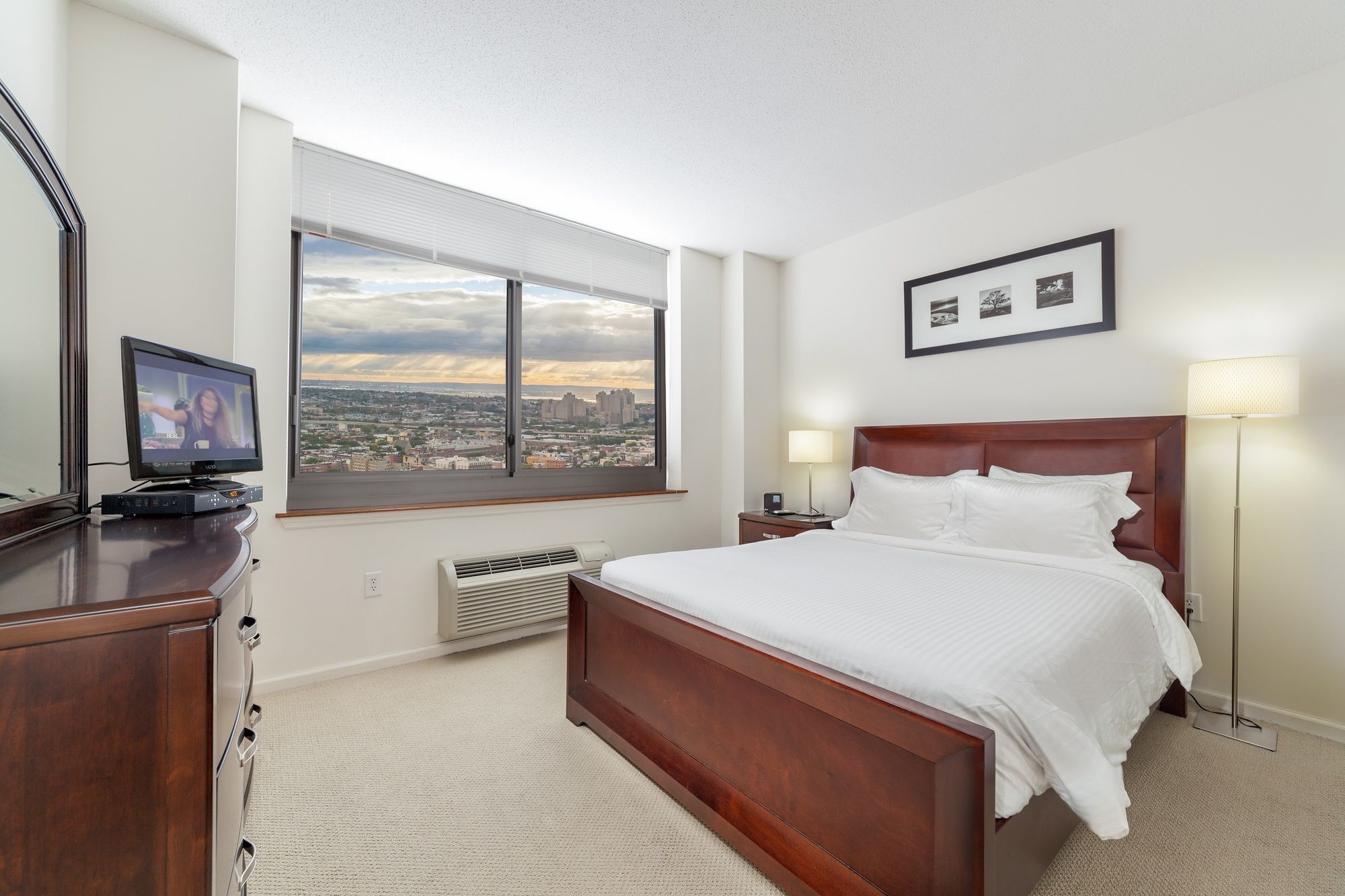 Monaco by Alternative Business Accommodations