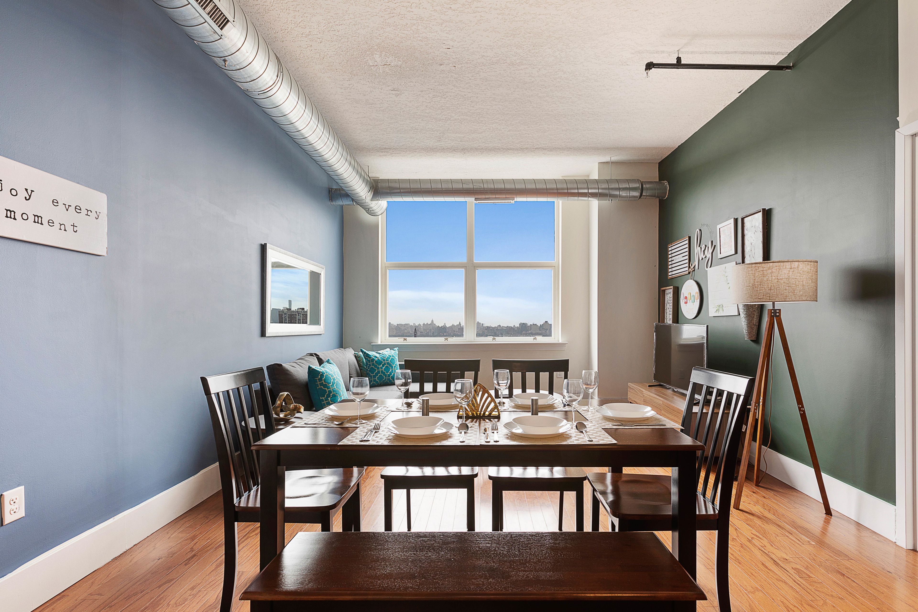Pelicanstay Near Holland Tunnel