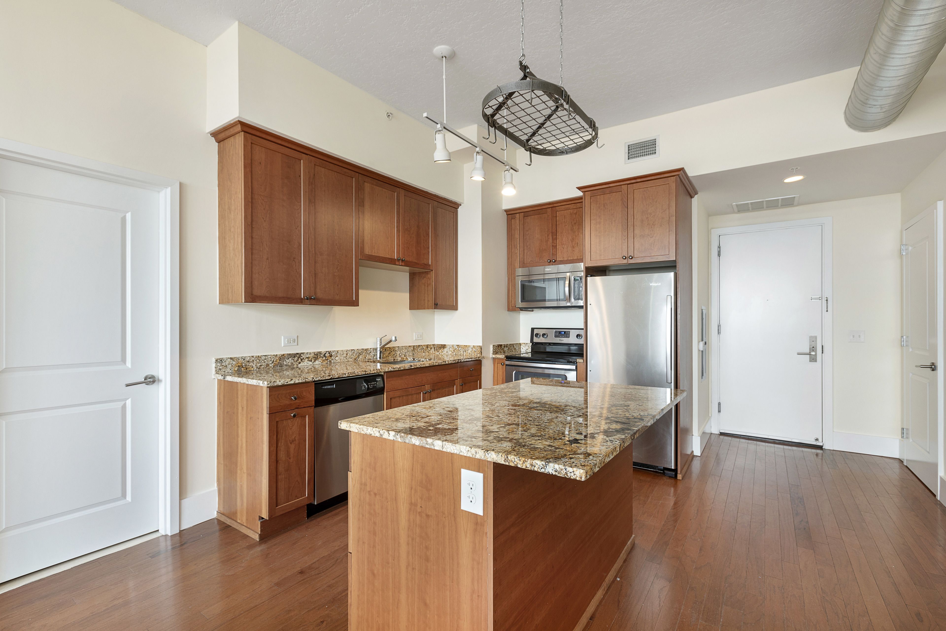 Pelicanstay Near Holland Tunnel