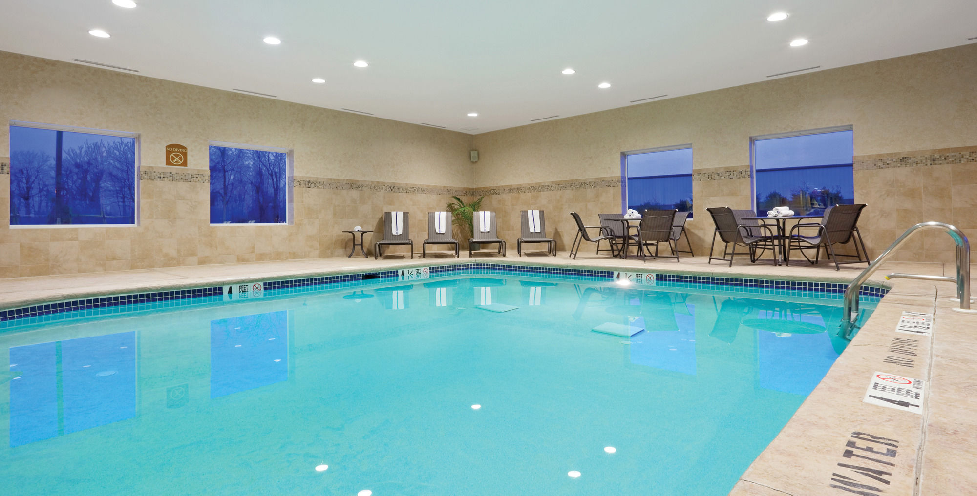 Holiday Inn Express Hotel & Suites West Long Branch