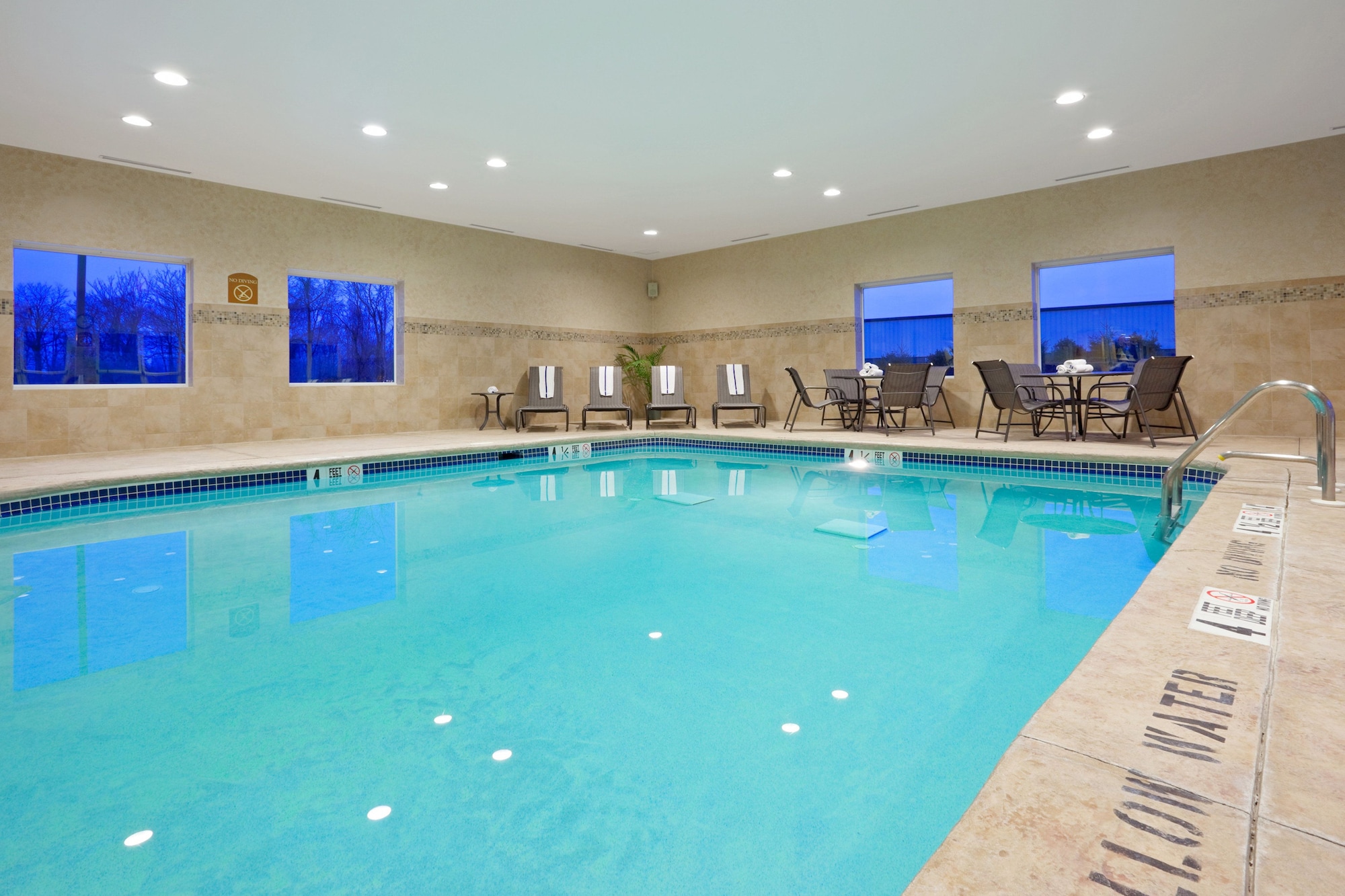 Holiday Inn Express Hotel & Suites West Long Branch