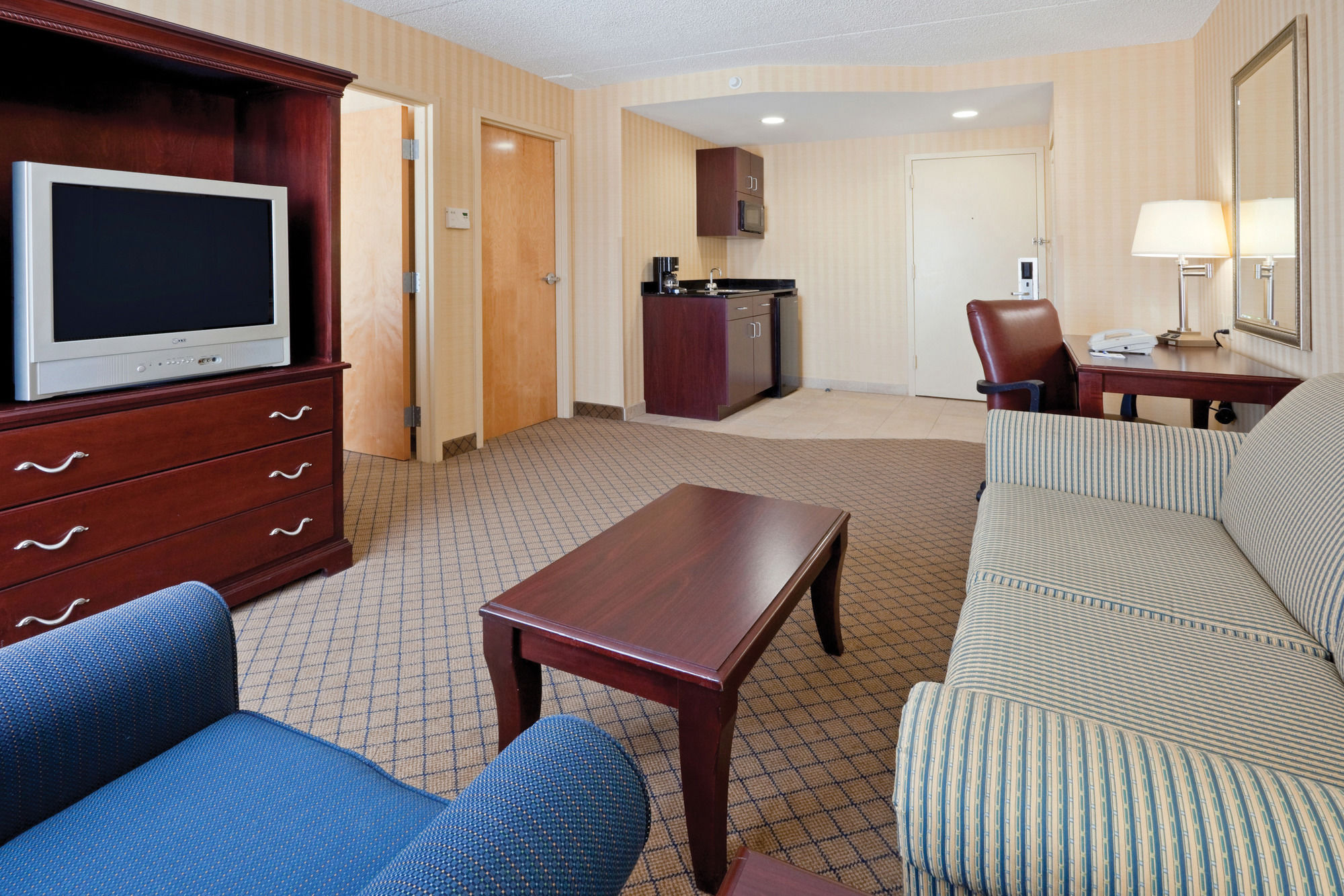 Holiday Inn Express Hotel & Suites West Long Branch