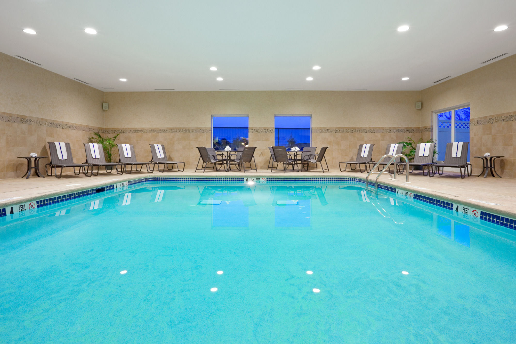 Holiday Inn Express Hotel & Suites West Long Branch
