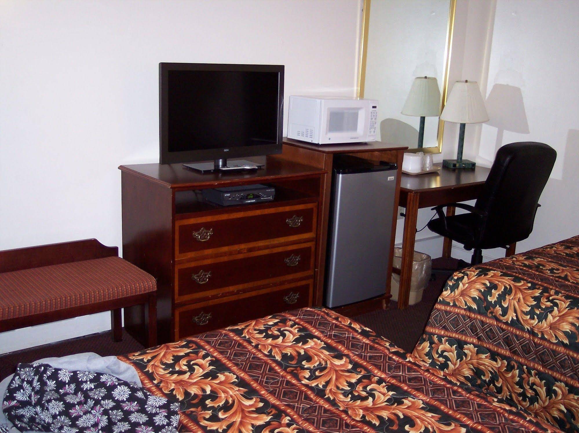 Shore Hills Motel
