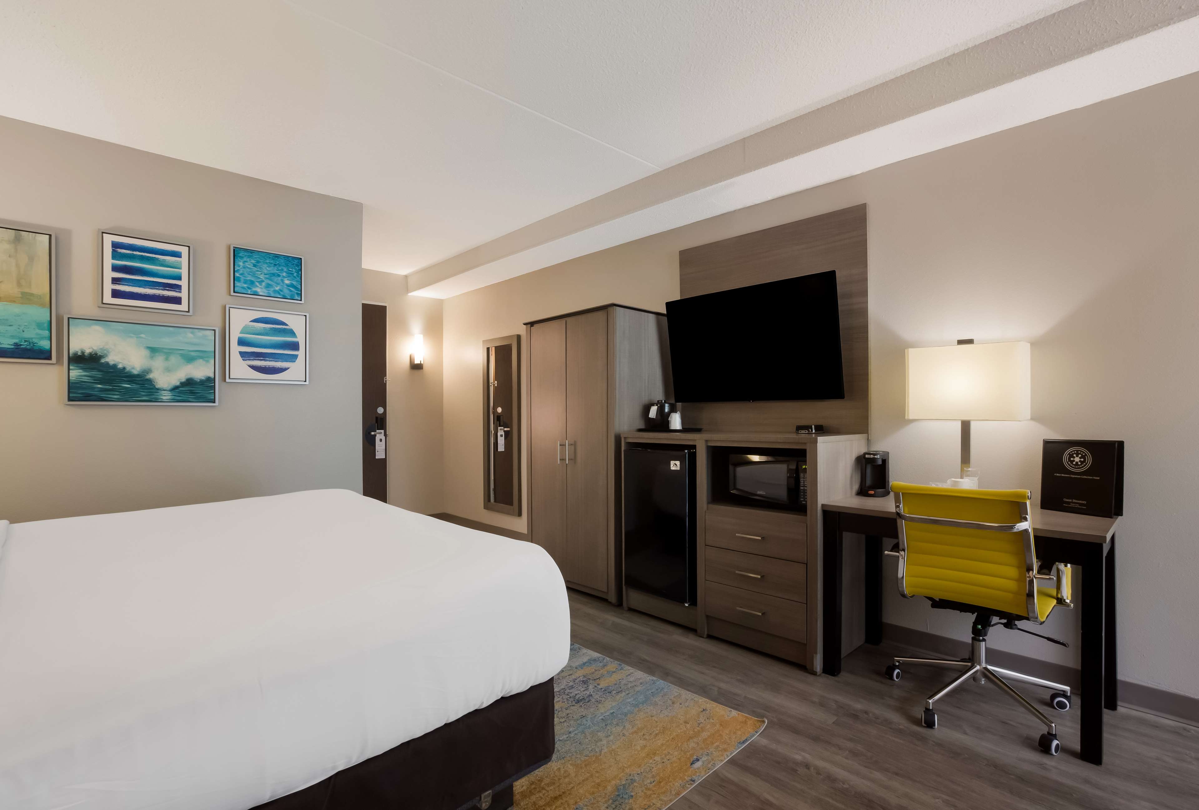 The Hub Middletown: A Best Western Signature Hotel