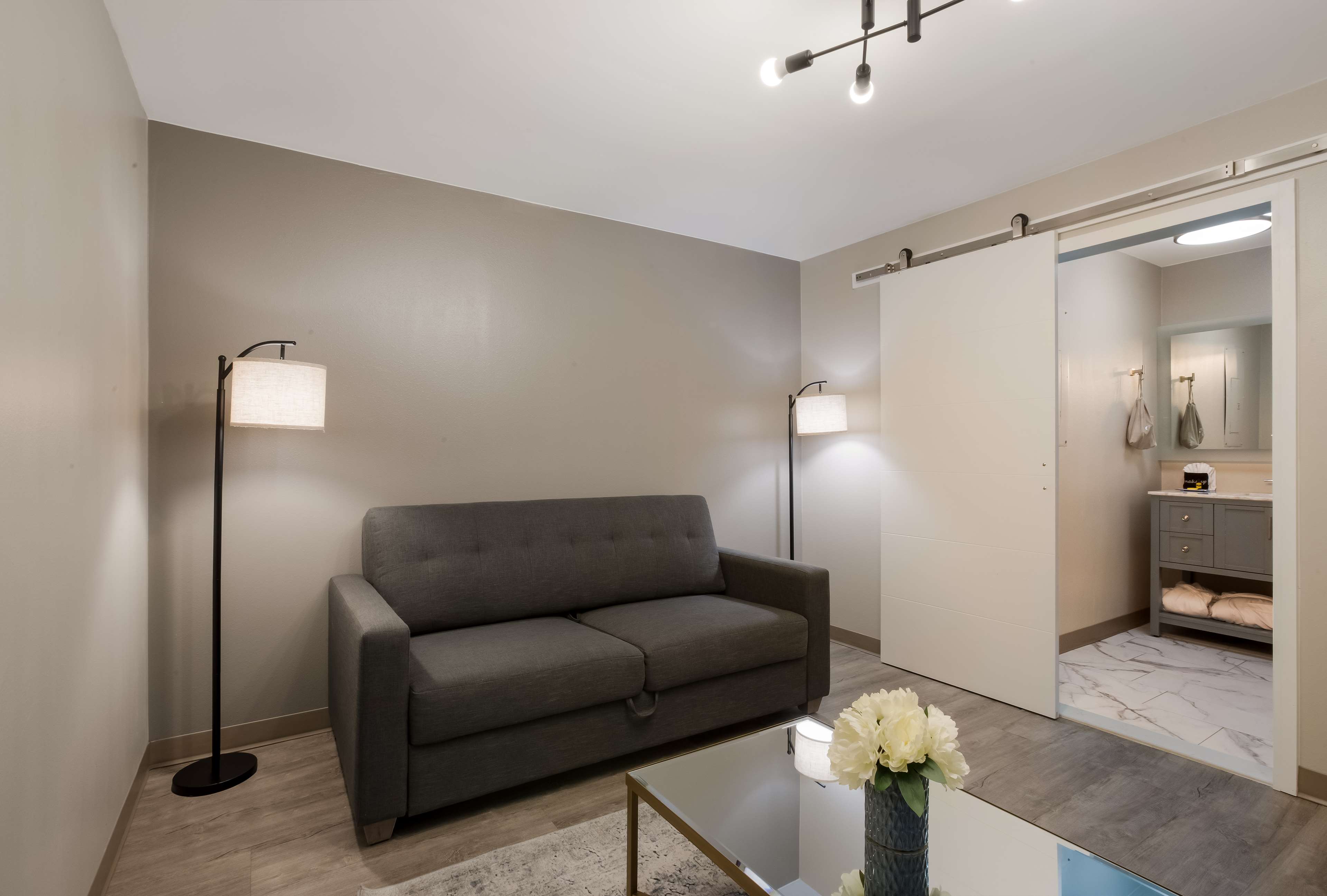 The Hub Middletown: A Best Western Signature Hotel