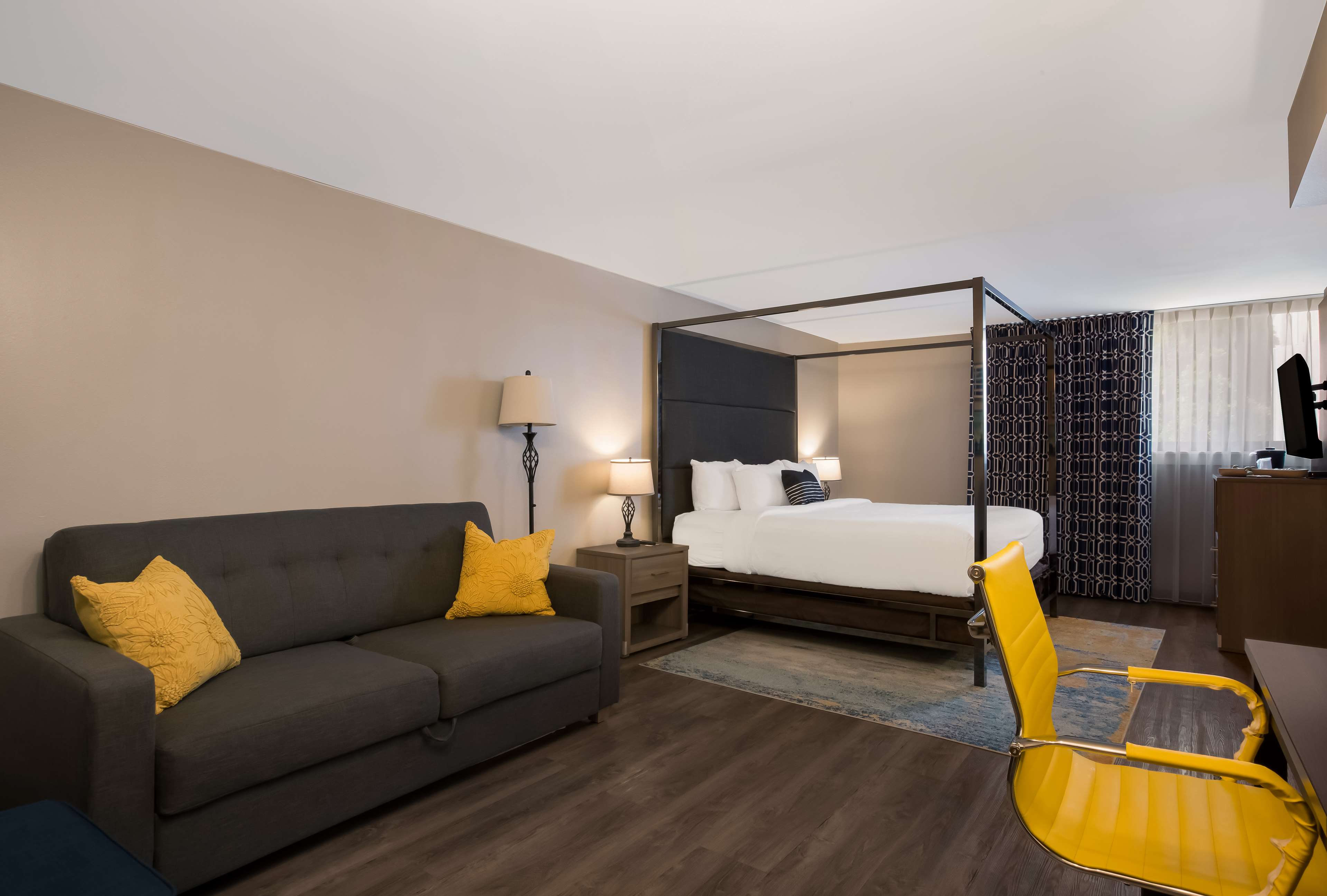 The Hub Middletown: A Best Western Signature Hotel