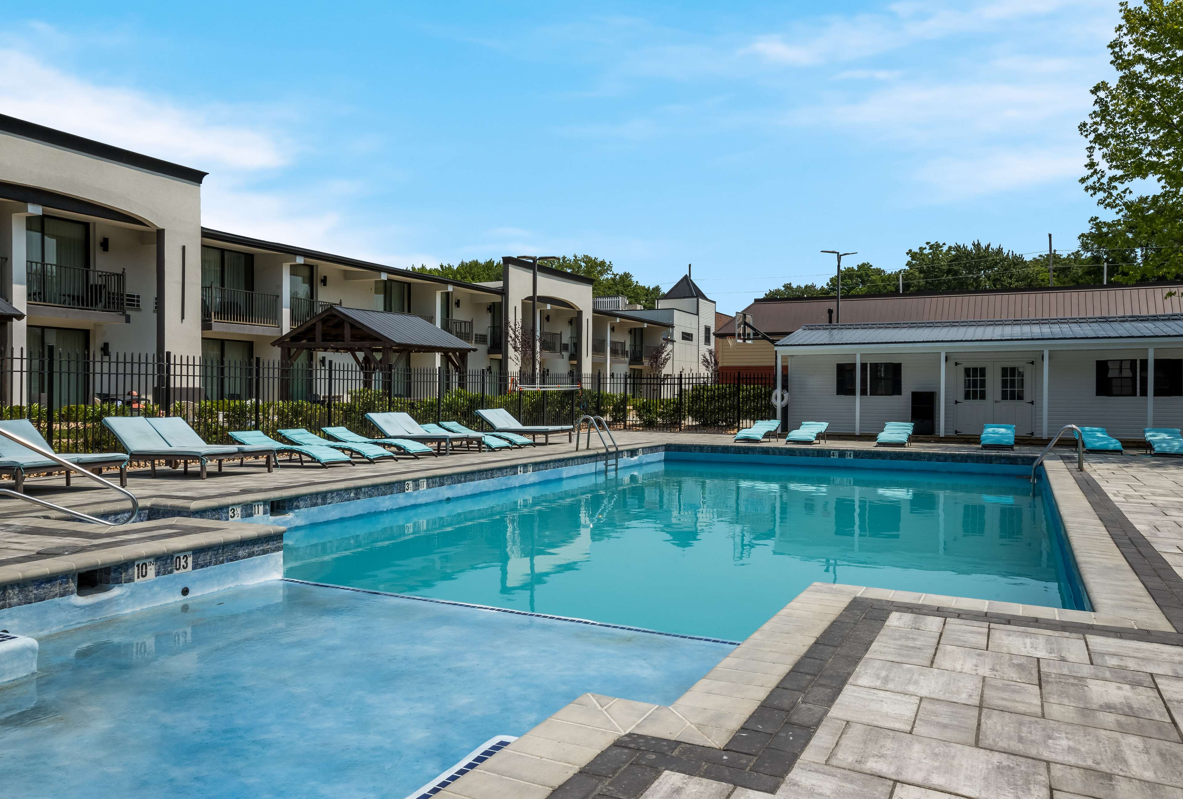 The Hub Middletown: A Best Western Signature Hotel