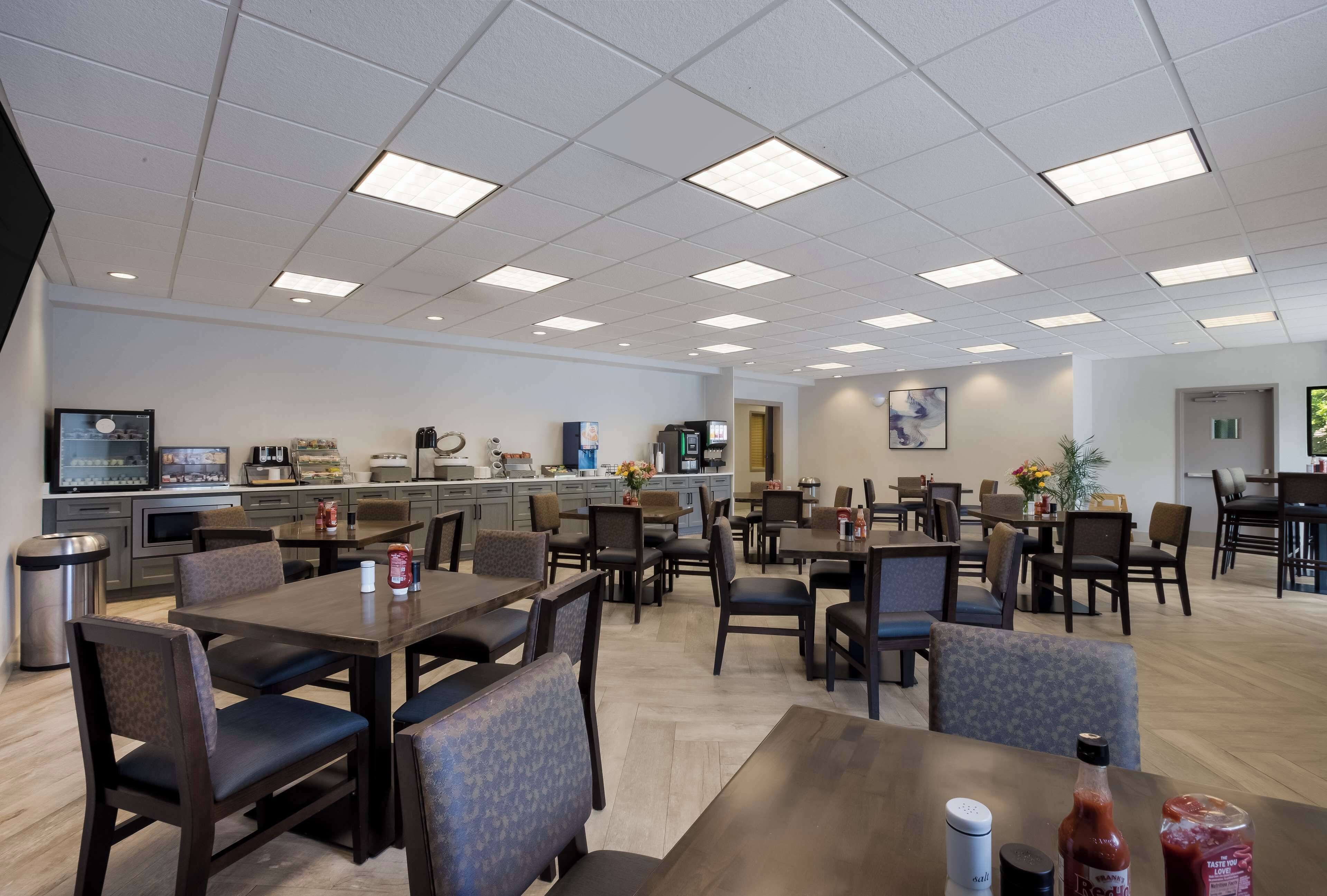 The Hub Middletown: A Best Western Signature Hotel