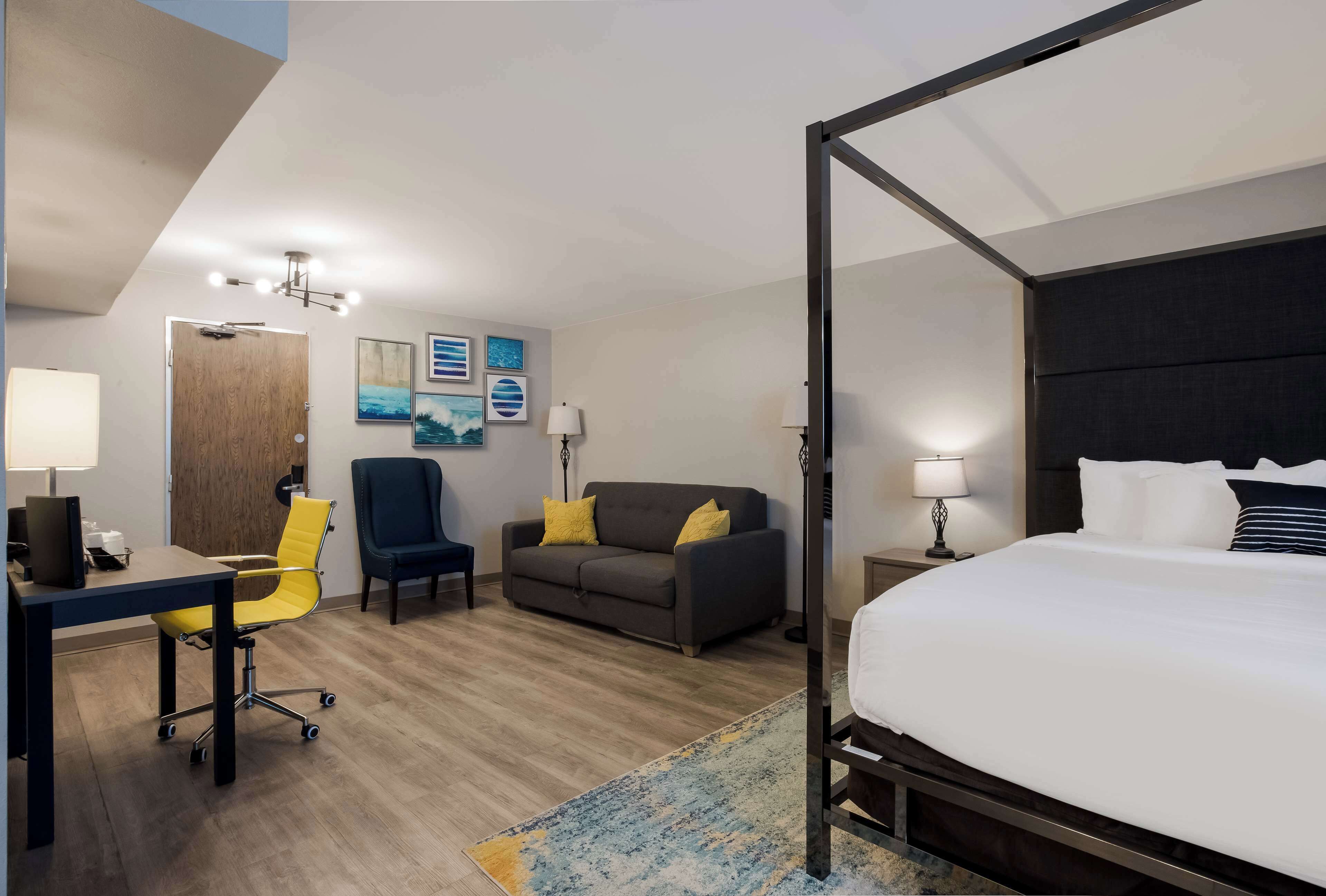 The Hub Middletown: A Best Western Signature Hotel