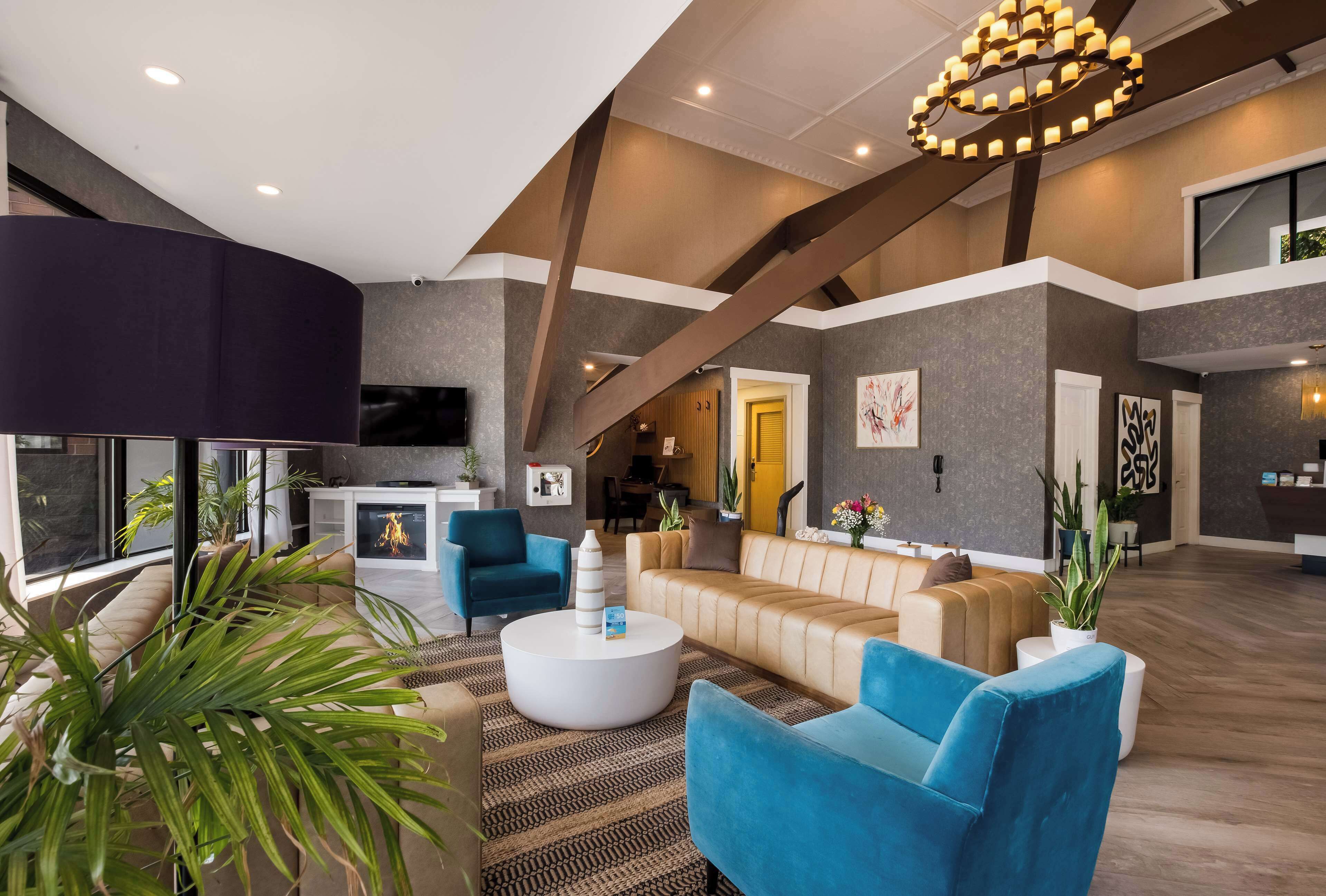 The Hub Middletown: A Best Western Signature Hotel