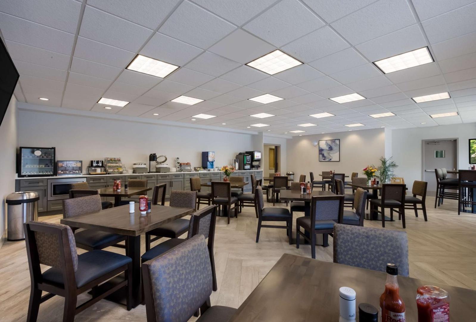 The Hub Middletown: A Best Western Signature Hotel