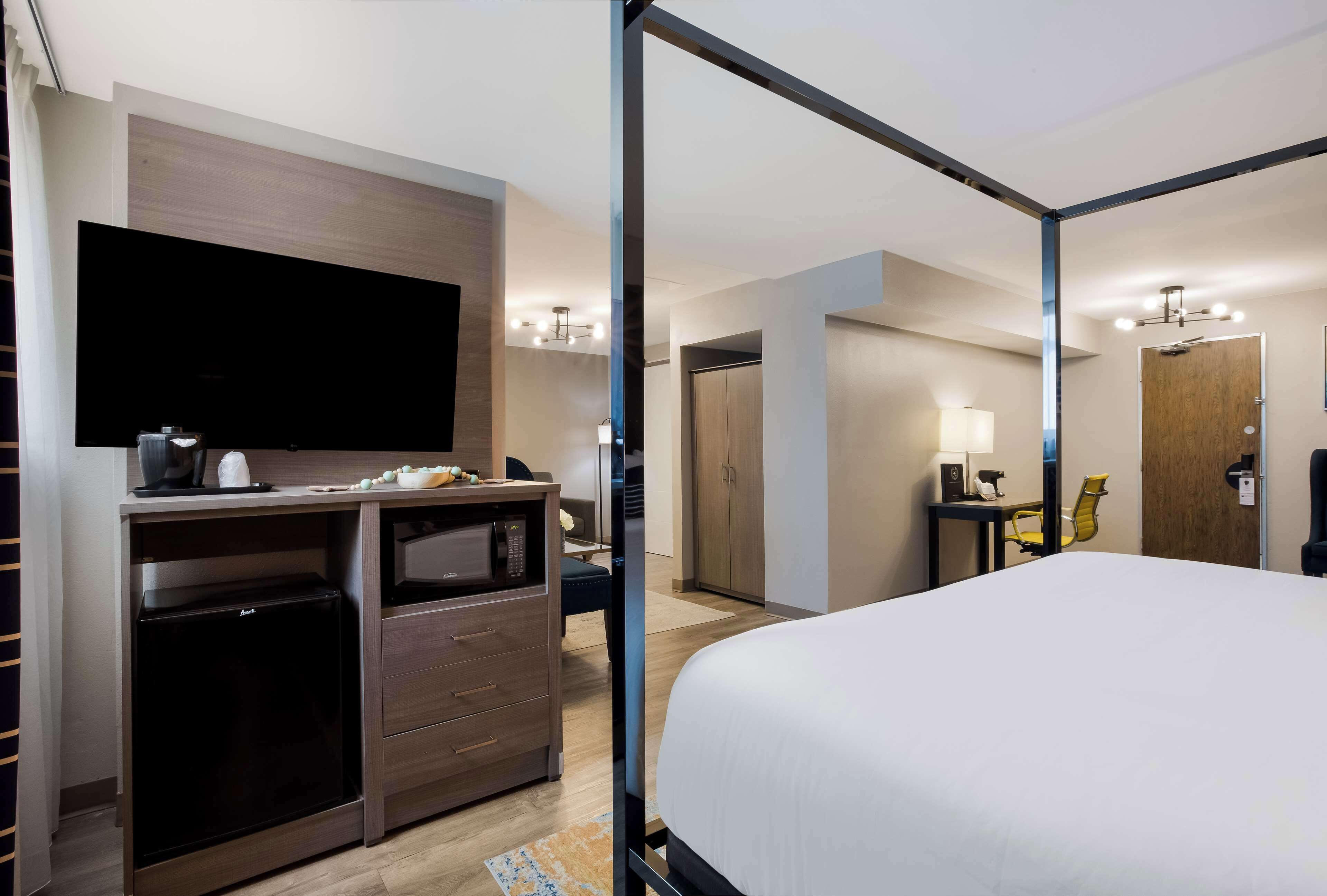 The Hub Middletown: A Best Western Signature Hotel