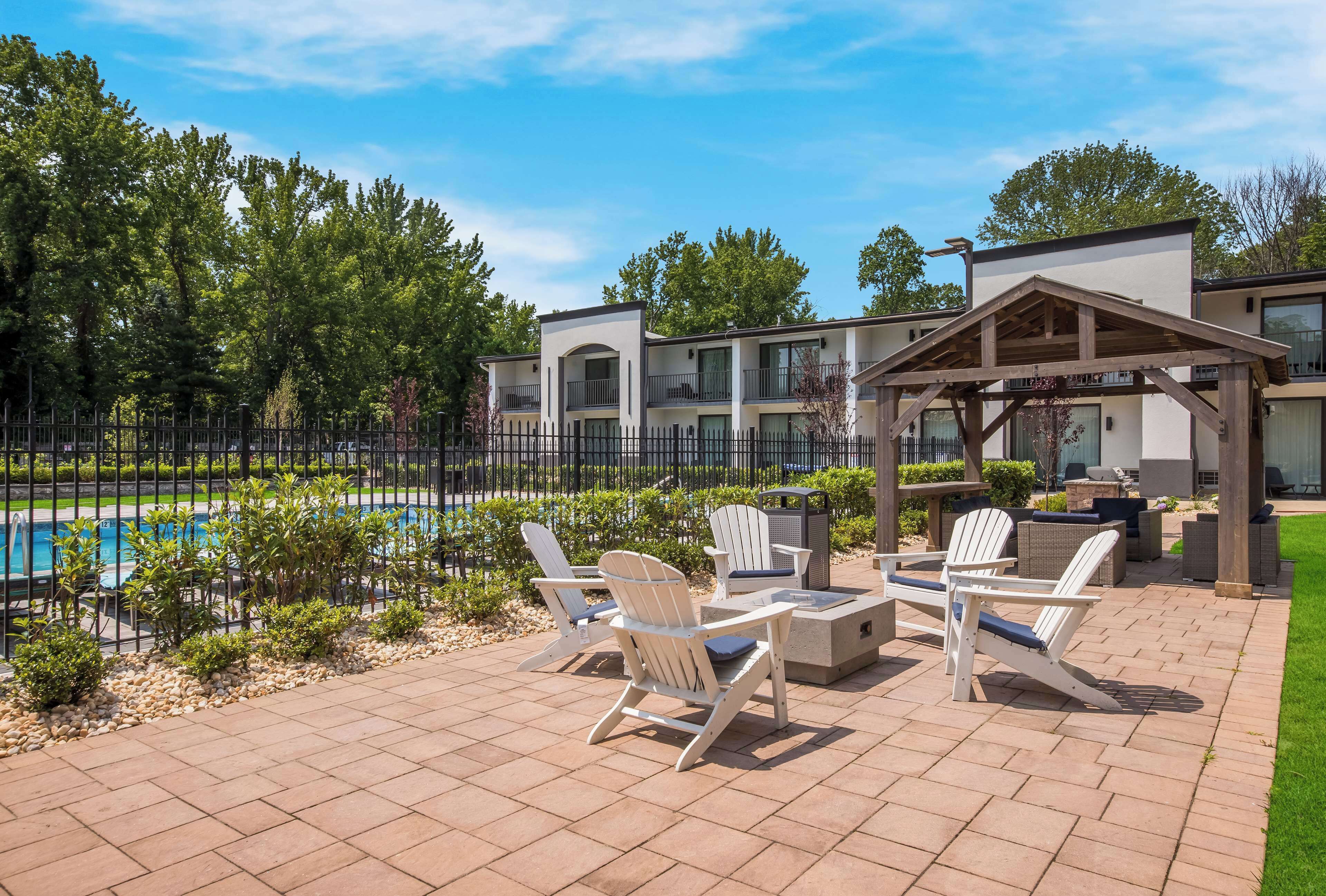 The Hub Middletown: A Best Western Signature Hotel