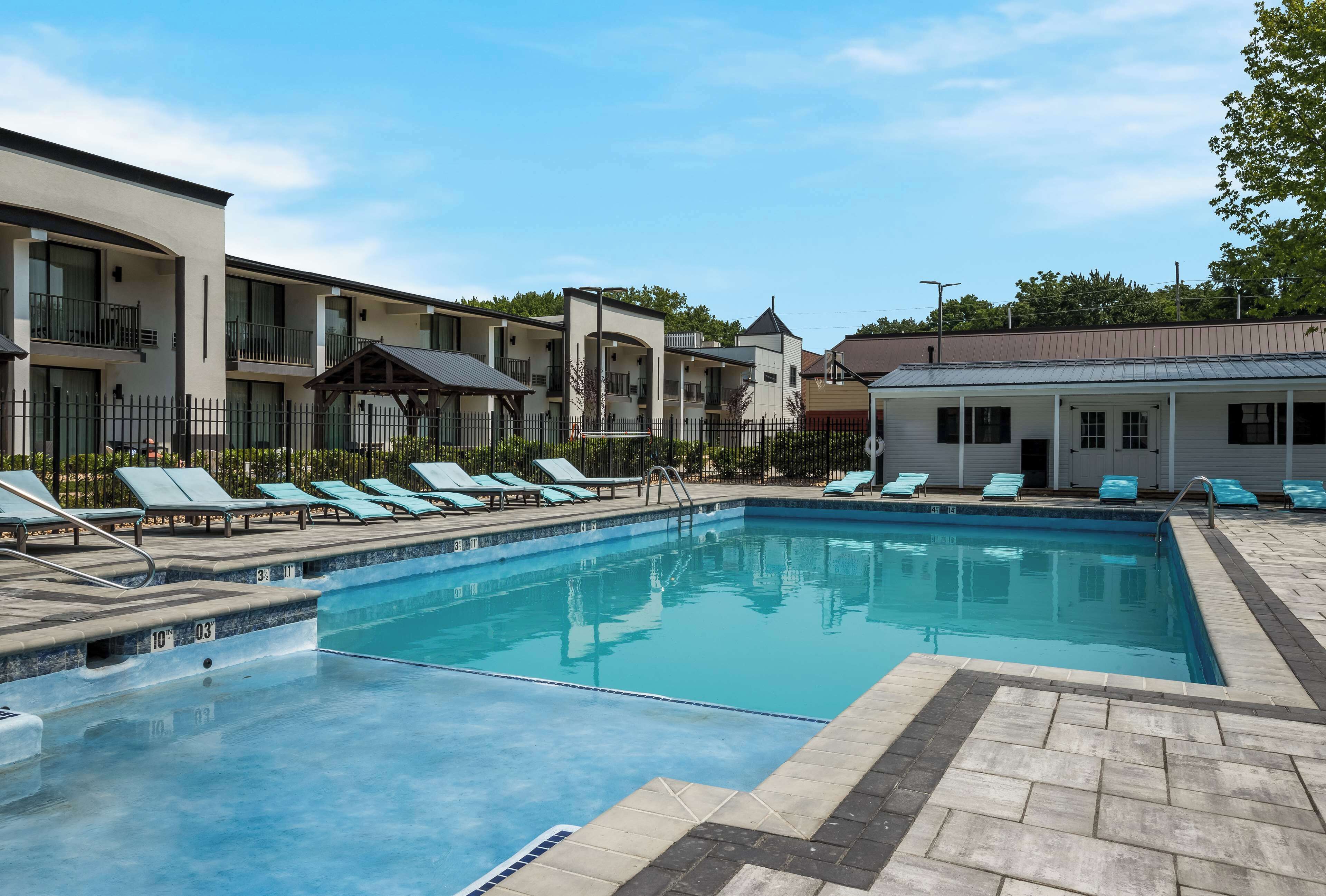 The Hub Middletown: A Best Western Signature Hotel