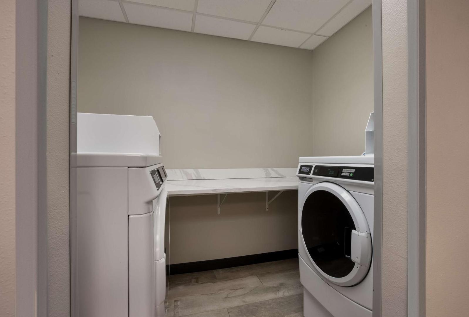 The Hub Middletown: A Best Western Signature Hotel