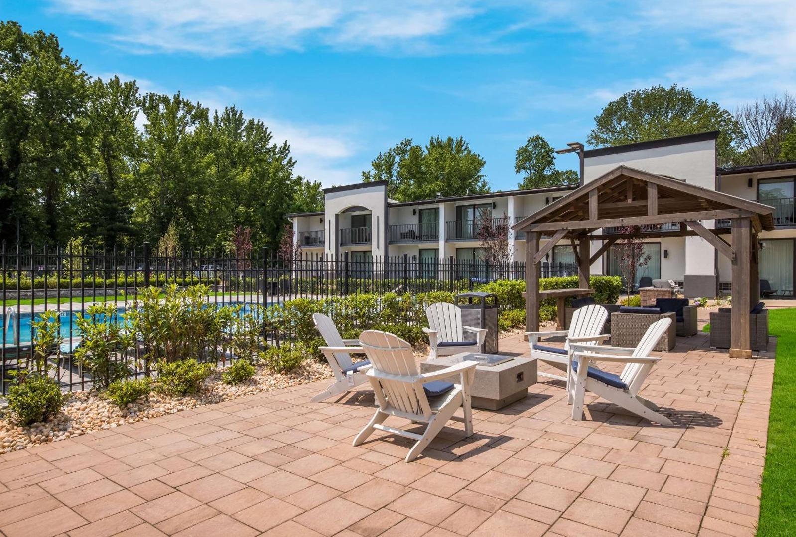 The Hub Middletown: A Best Western Signature Hotel
