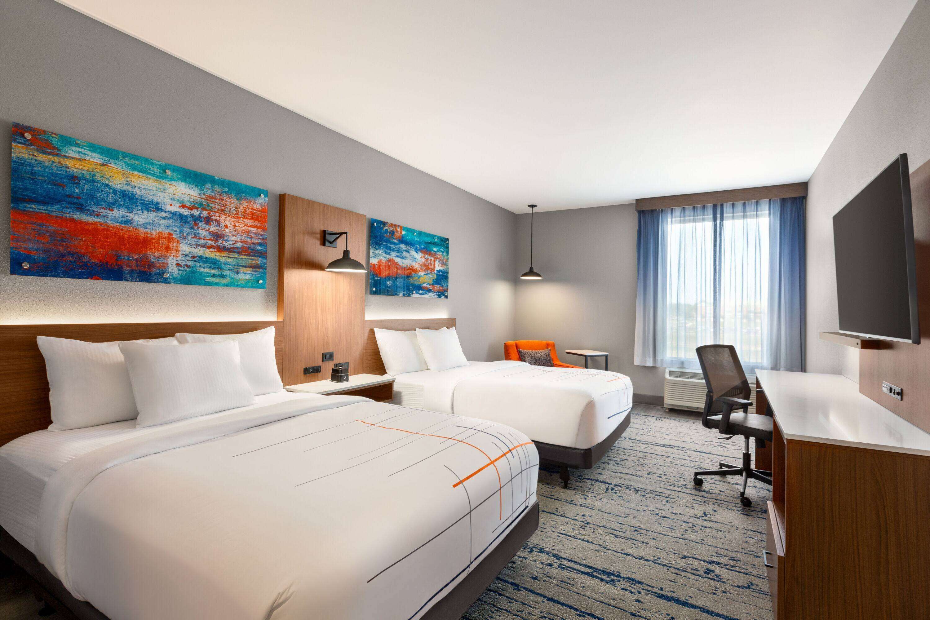 La Quinta Inn & Suites By Wyndham Mount Laurel Moorestown