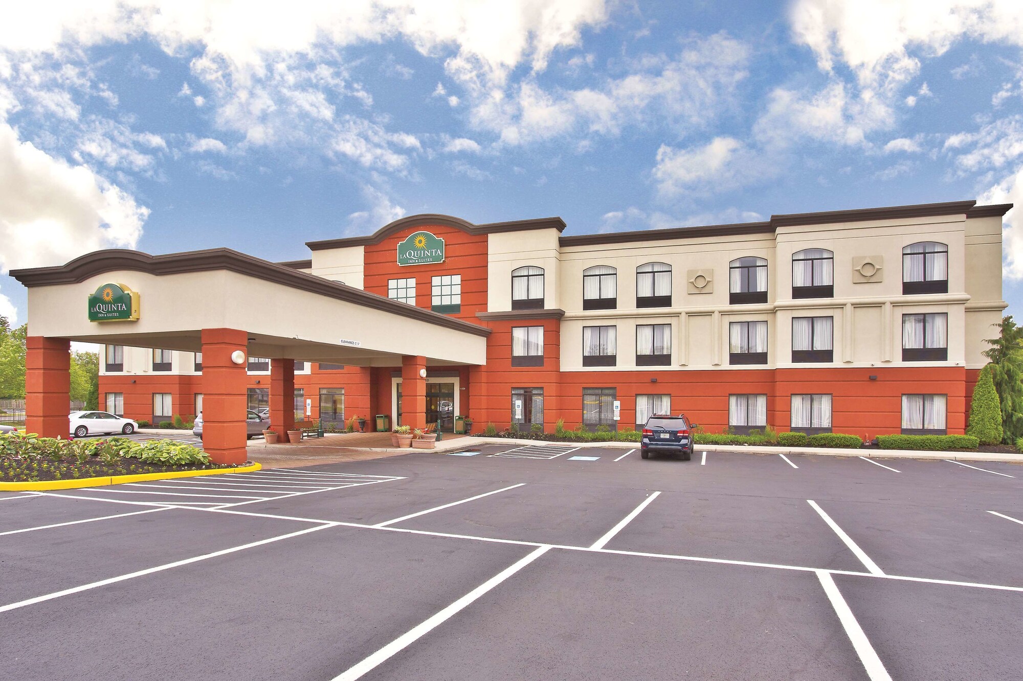 La Quinta Inn & Suites by Wyndham Mt. Laurel - Philadelphia