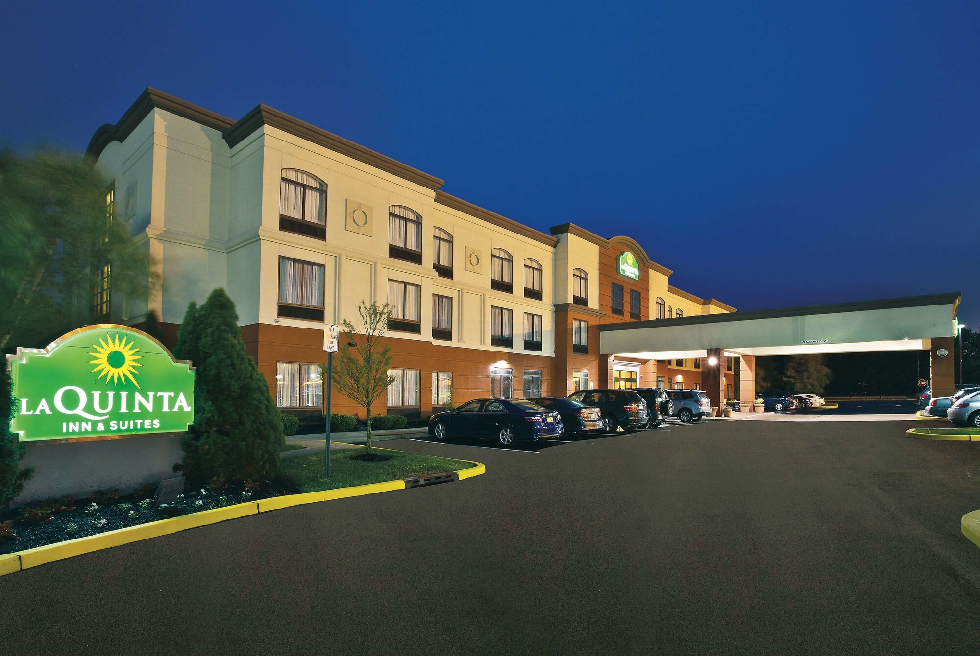 La Quinta Inn & Suites by Wyndham Mt. Laurel - Philadelphia