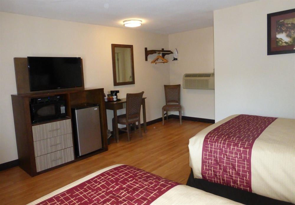 Red Roof Inn Neptune