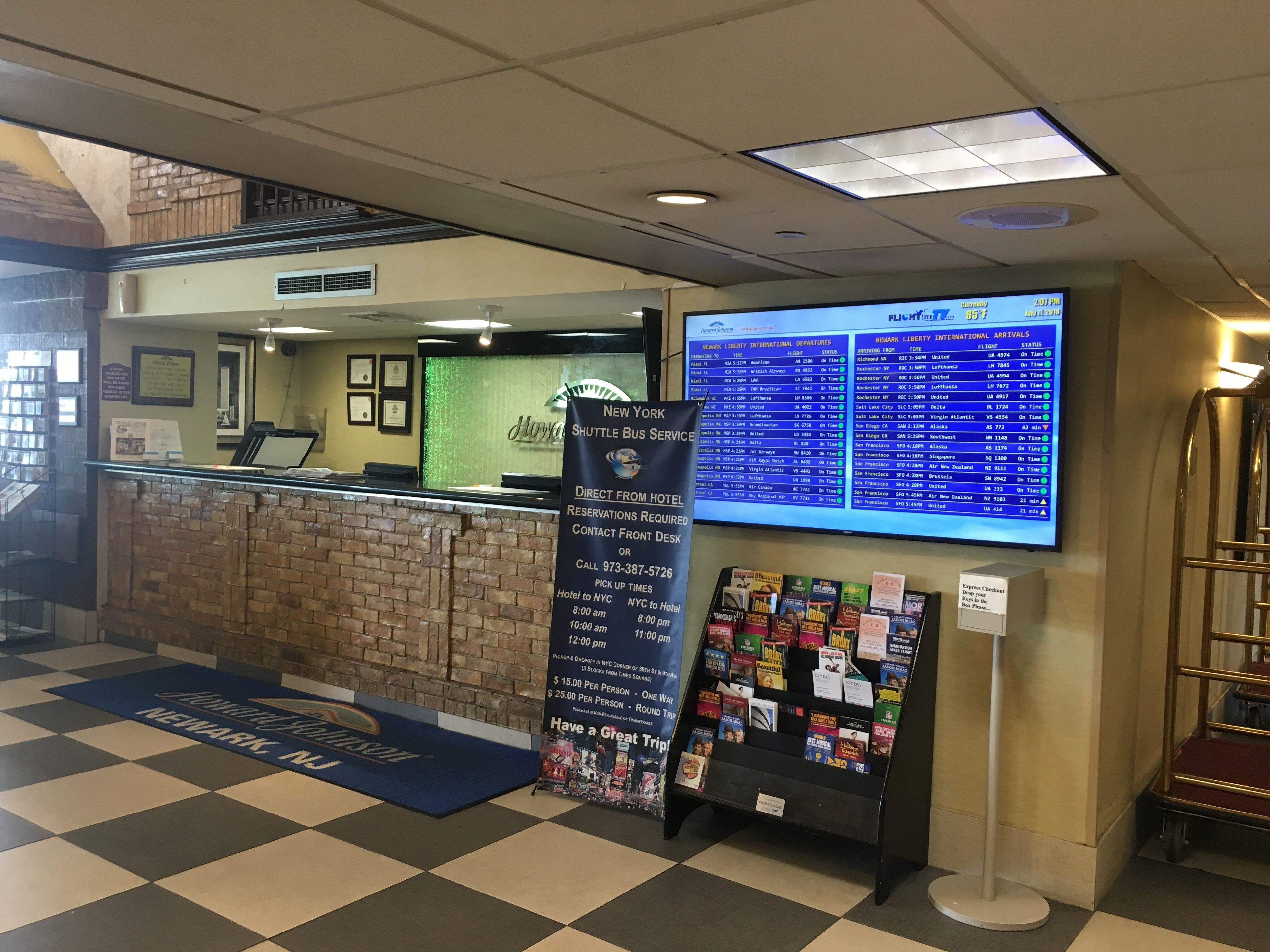 Howard Johnson by Wyndham Newark Airport