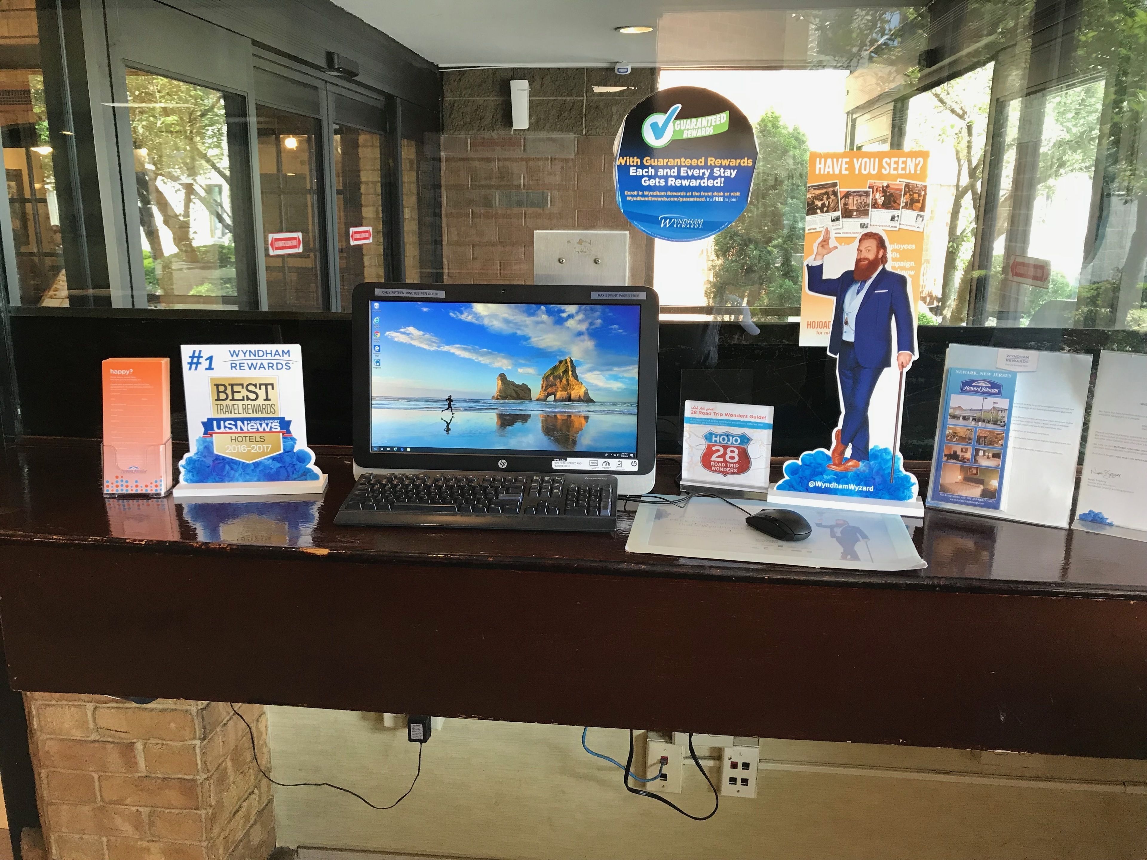 Howard Johnson by Wyndham Newark Airport