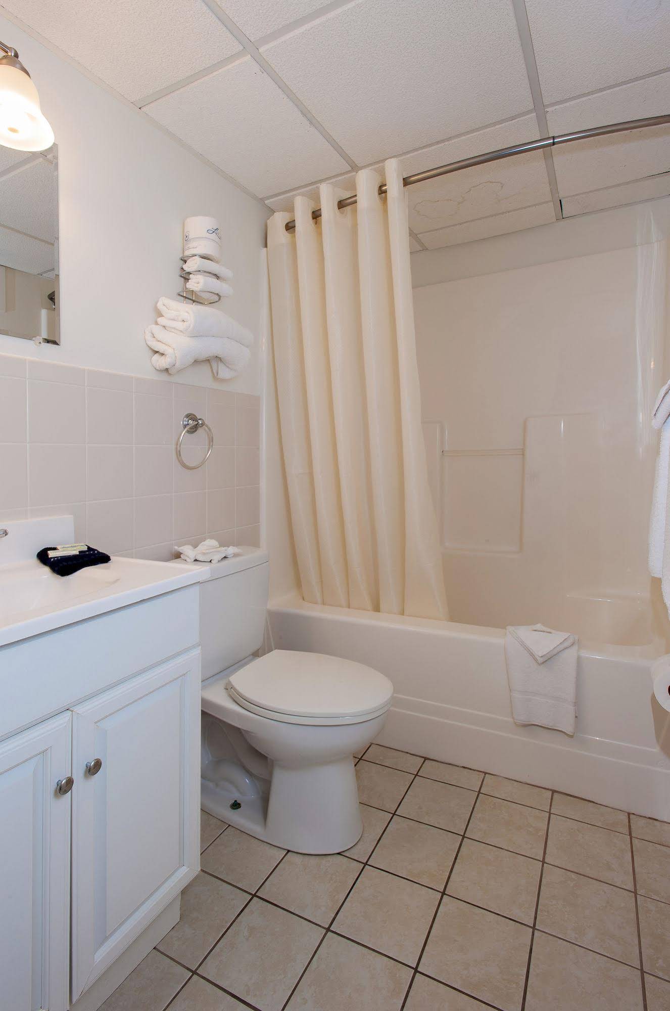 Harbor Light Family Resort