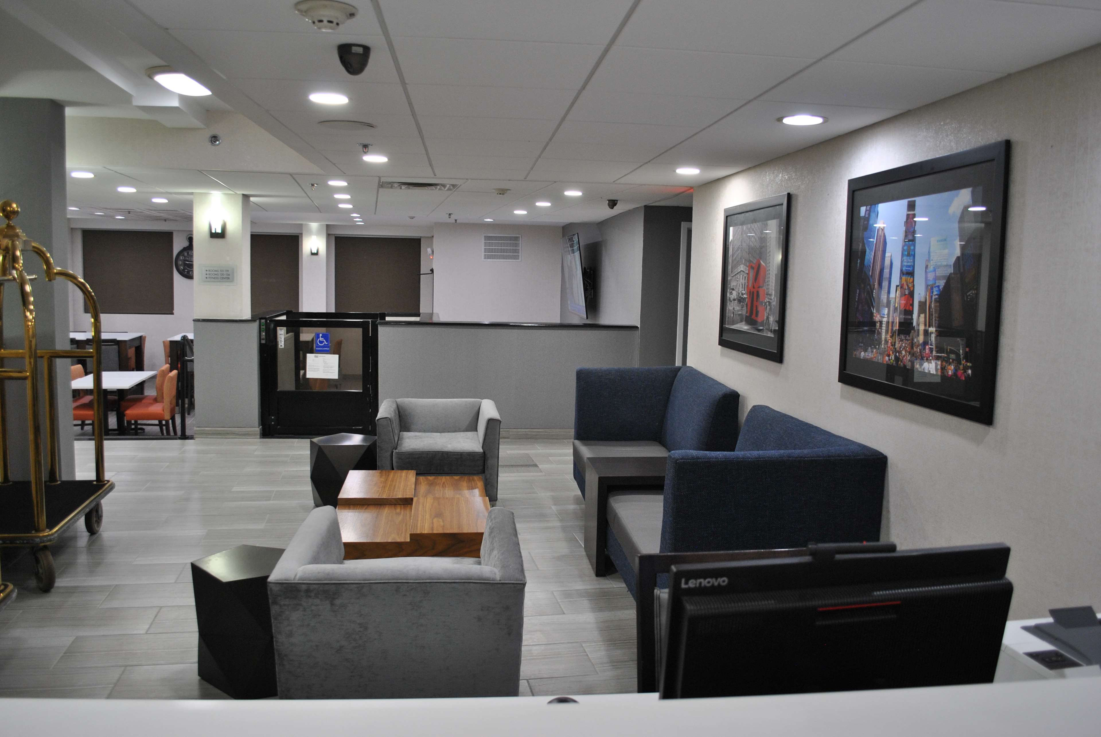 Best Western Paramus Hotel & Suites
