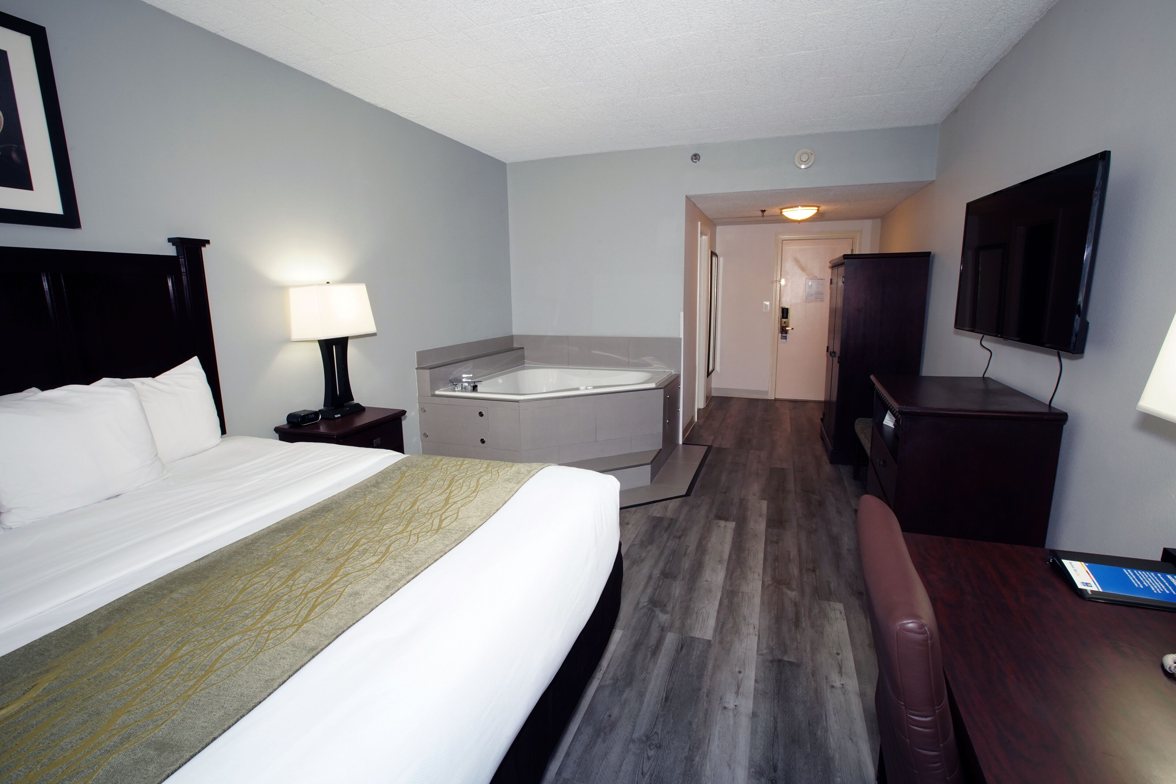 Best Western Paramus Hotel & Suites