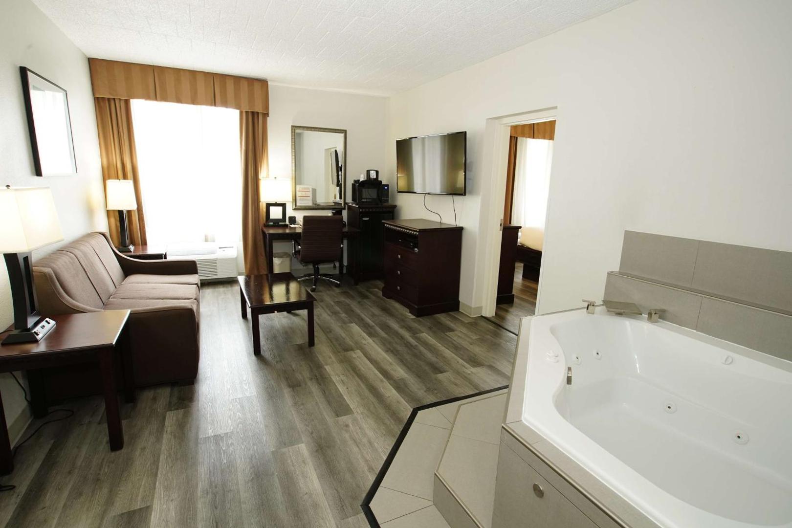 Best Western Paramus Hotel & Suites