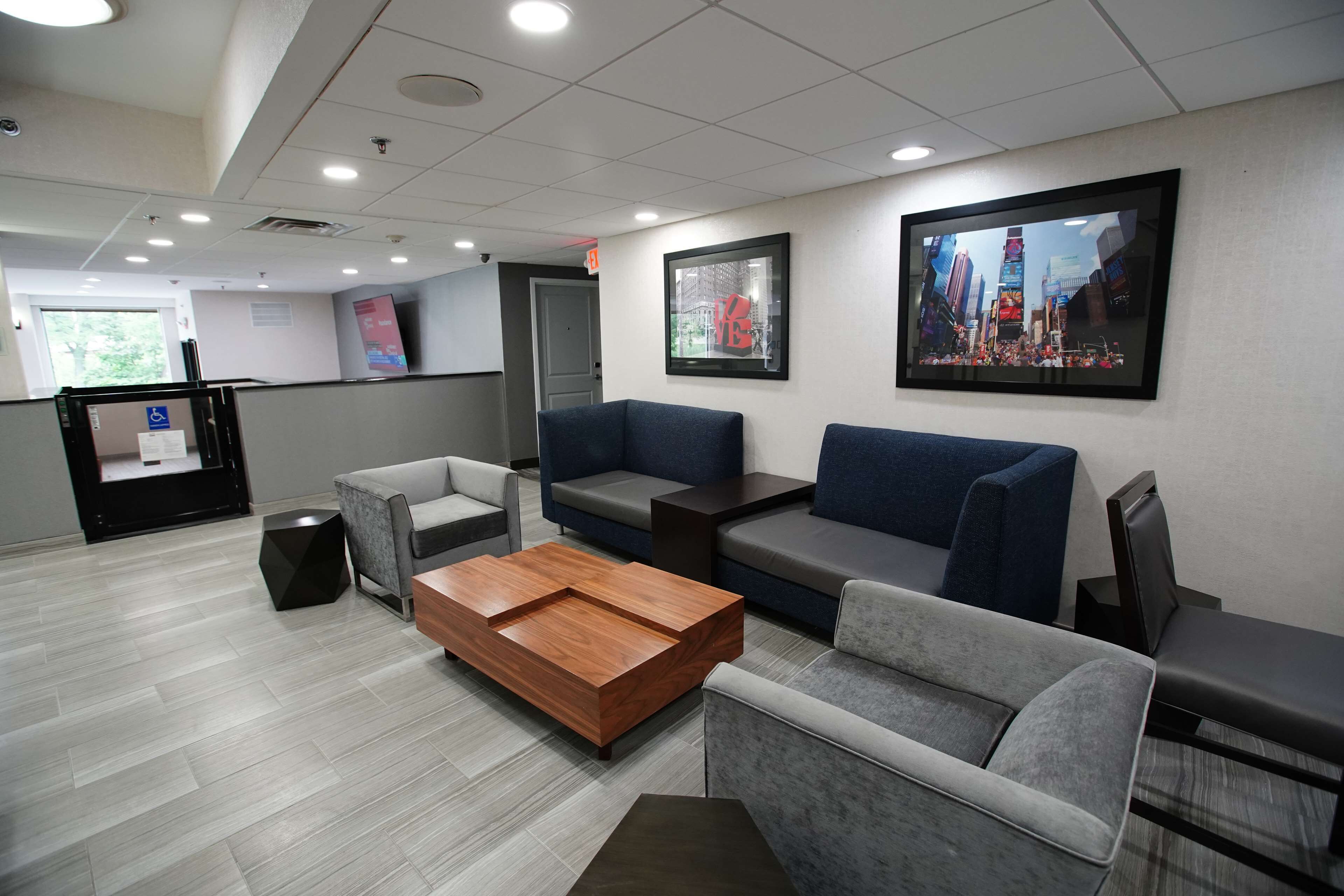 Best Western Paramus Hotel & Suites