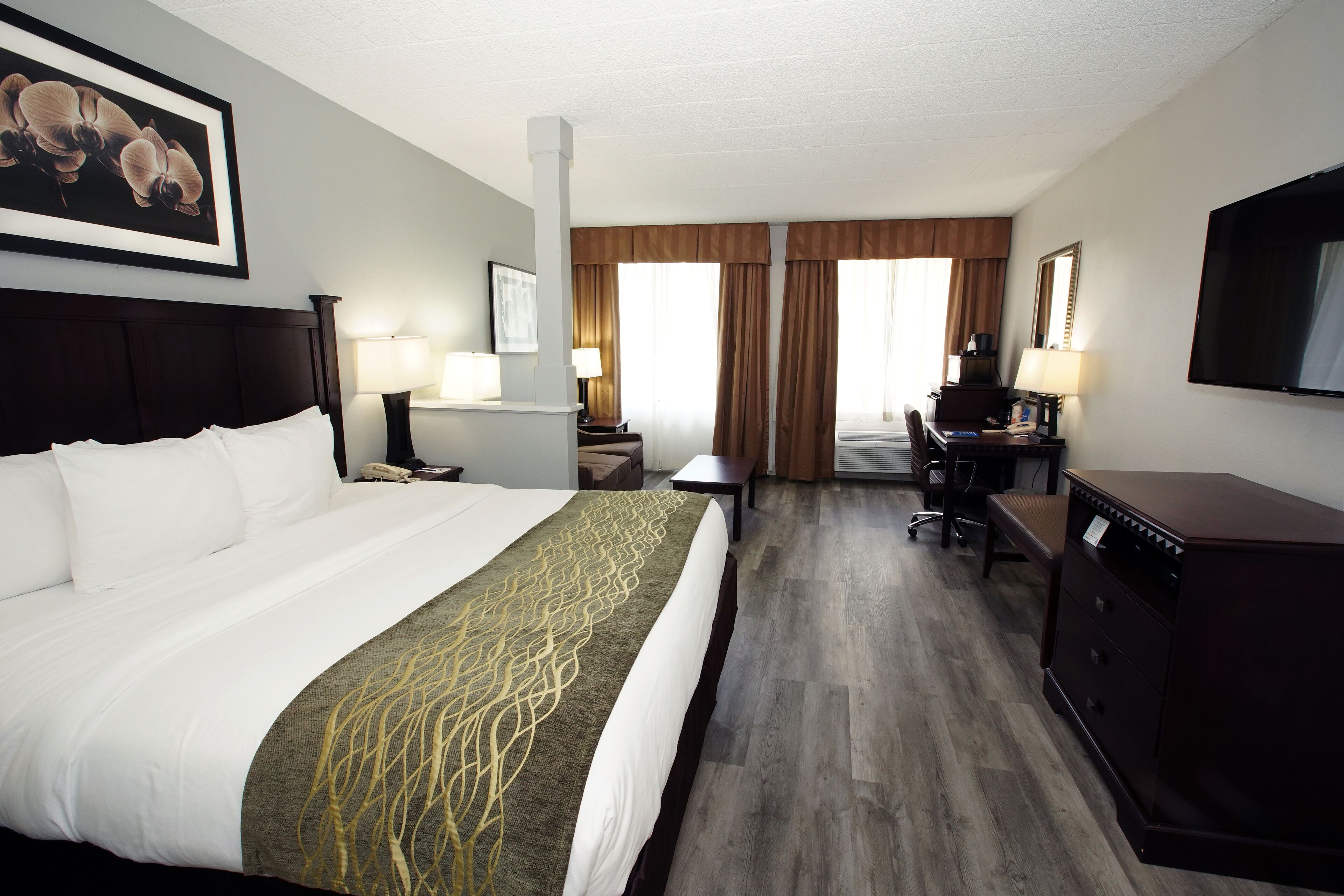 Best Western Paramus Hotel & Suites