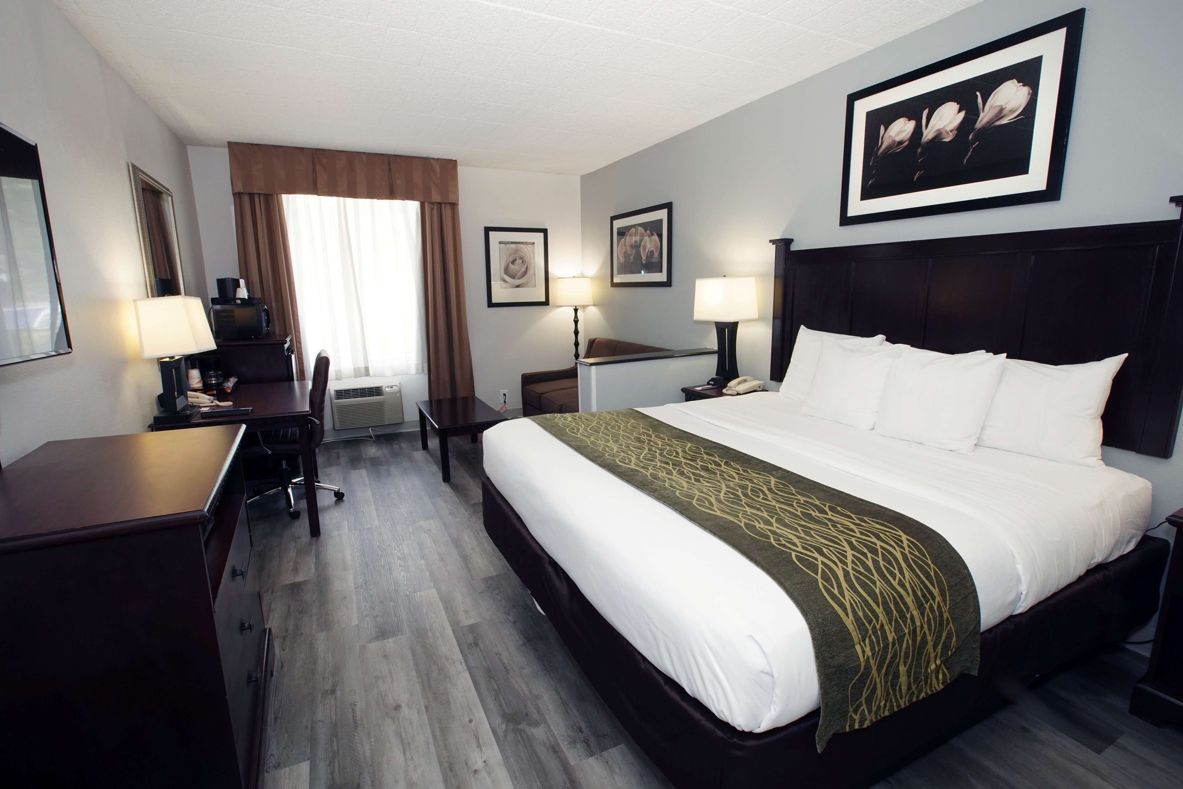 Best Western Paramus Hotel & Suites