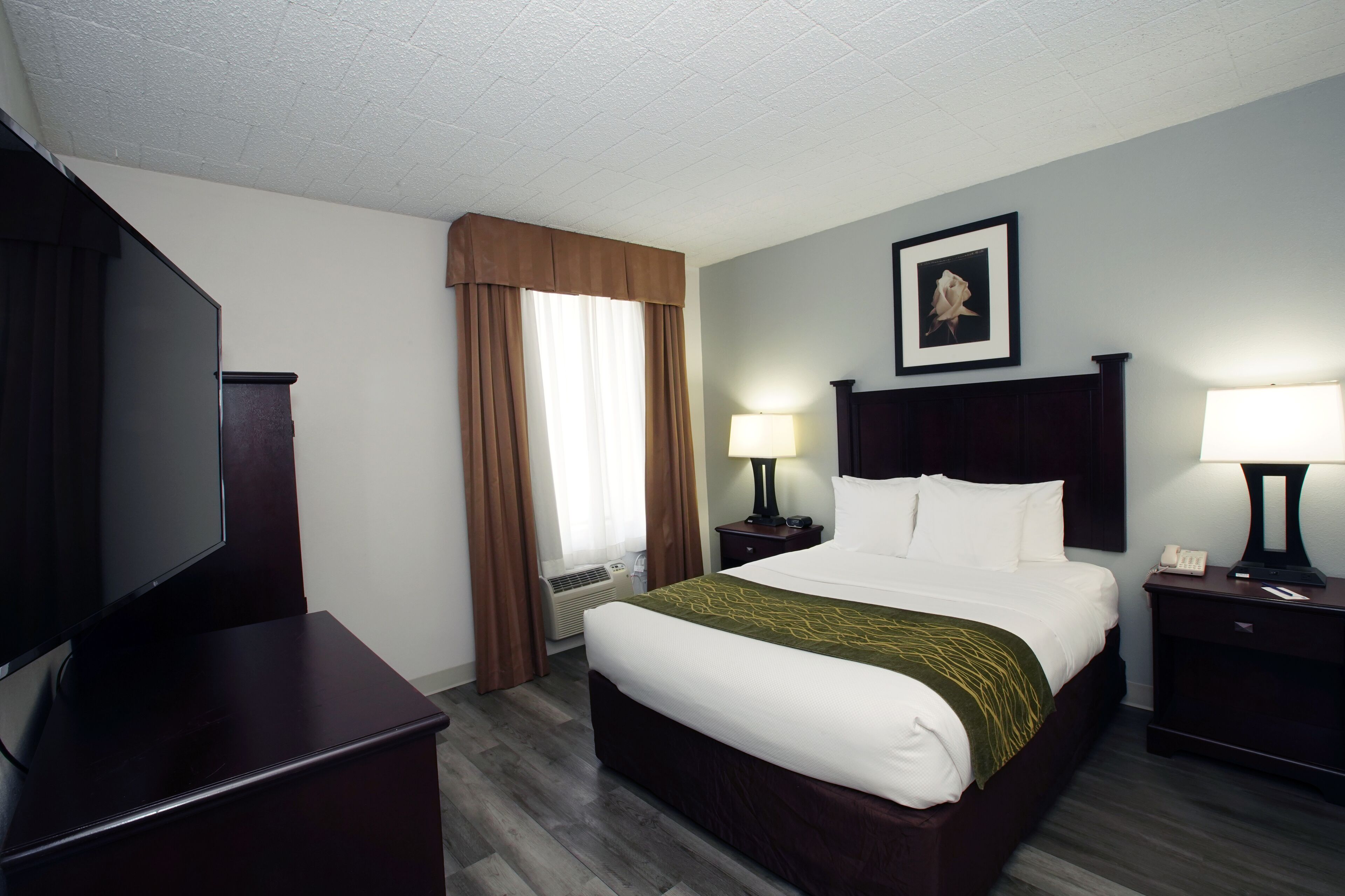 Best Western Paramus Hotel & Suites