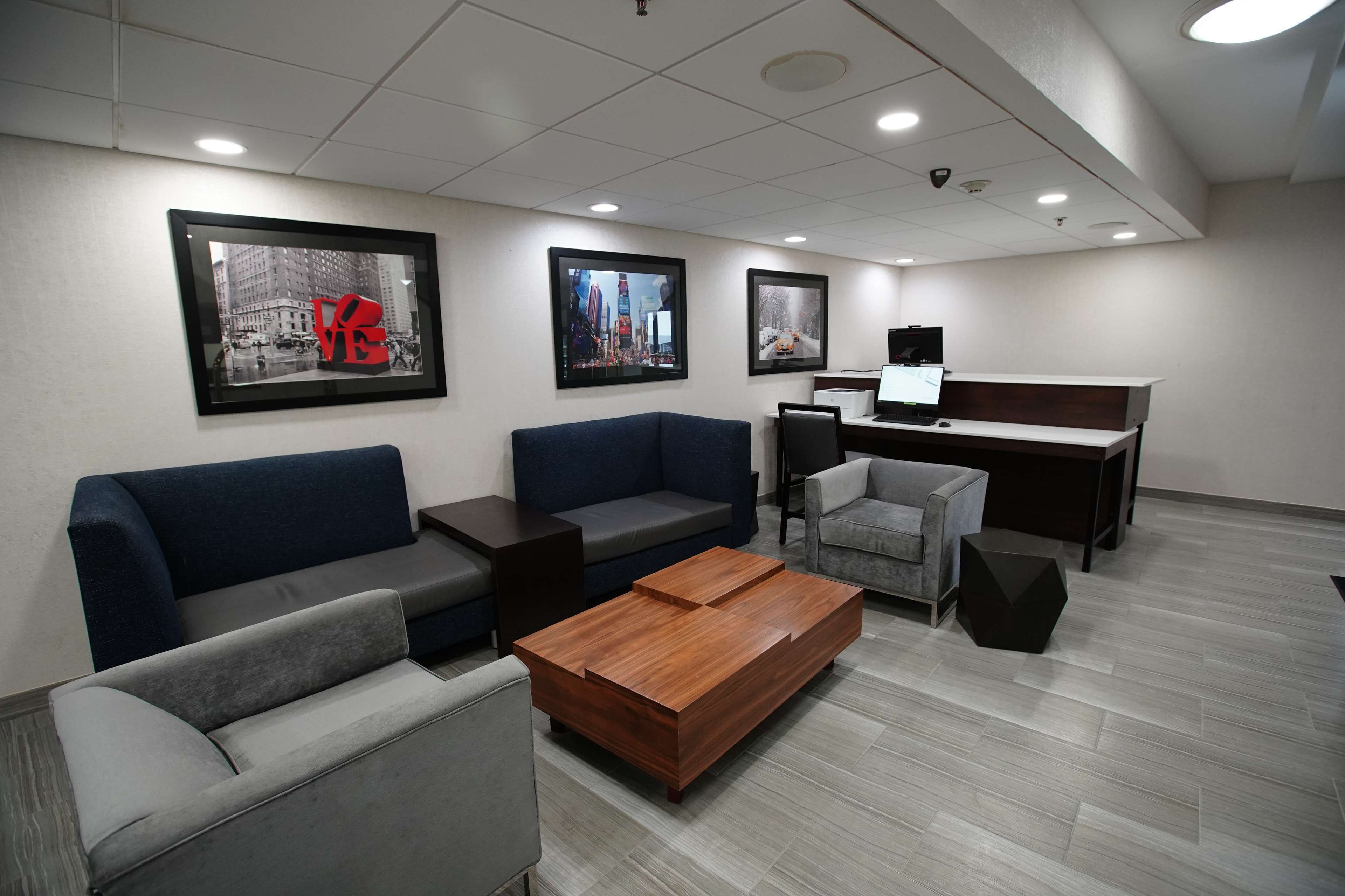 Best Western Paramus Hotel & Suites