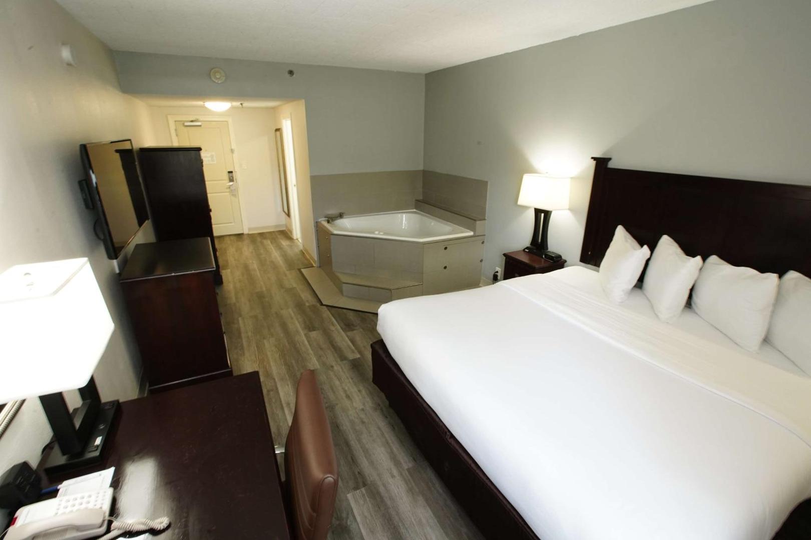 Best Western Paramus Hotel & Suites