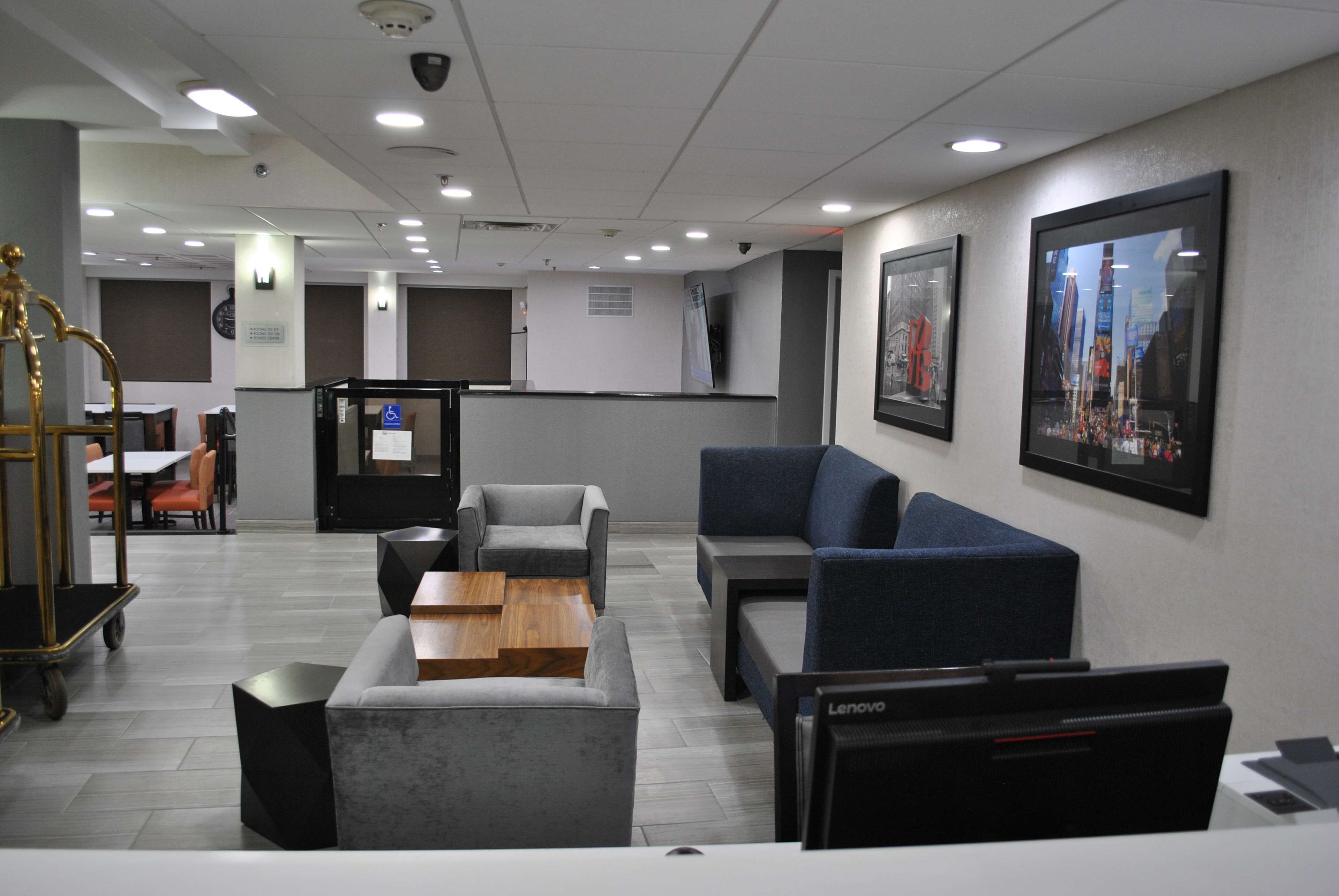Best Western Paramus Hotel & Suites