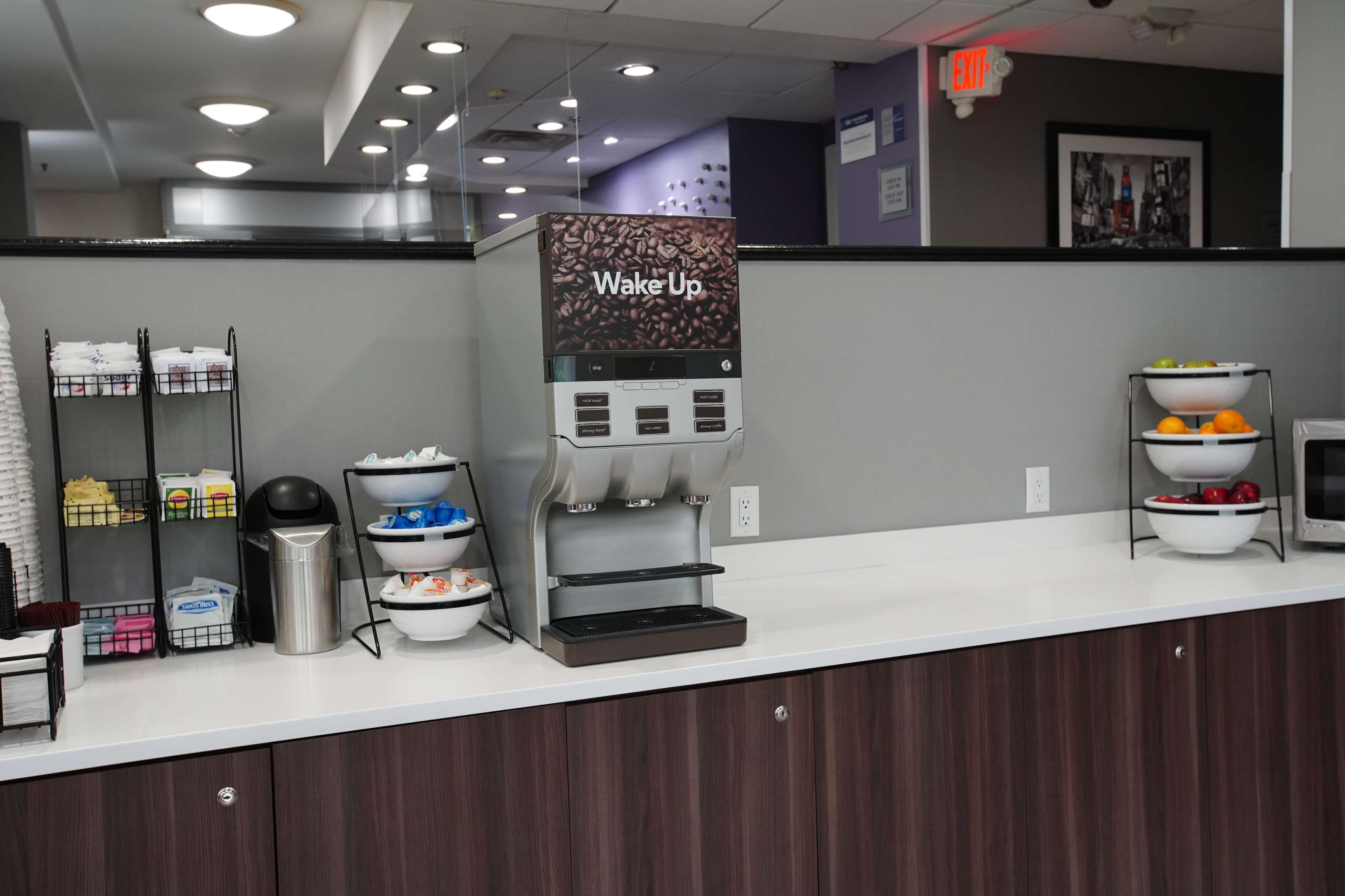 Best Western Paramus Hotel & Suites