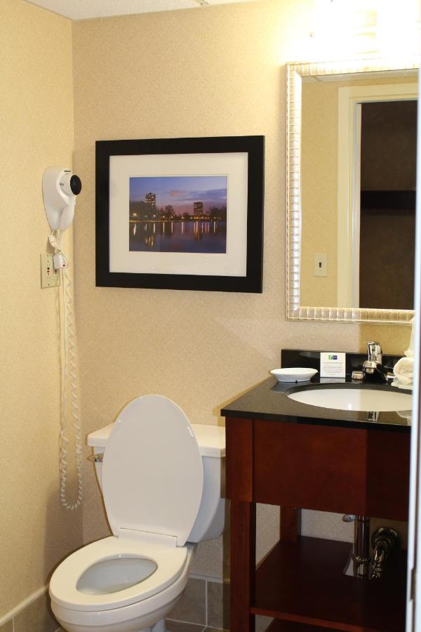 Comfort Inn Paramus - Hackensack