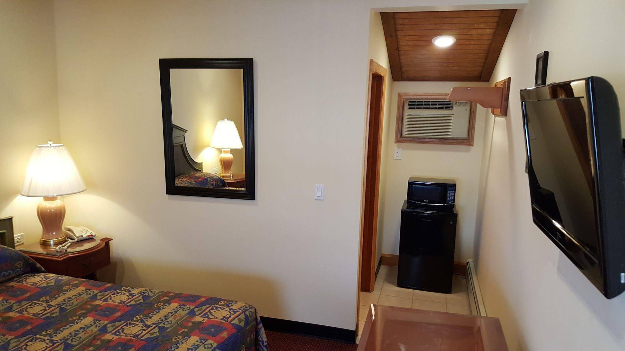 The Atlantic Motel