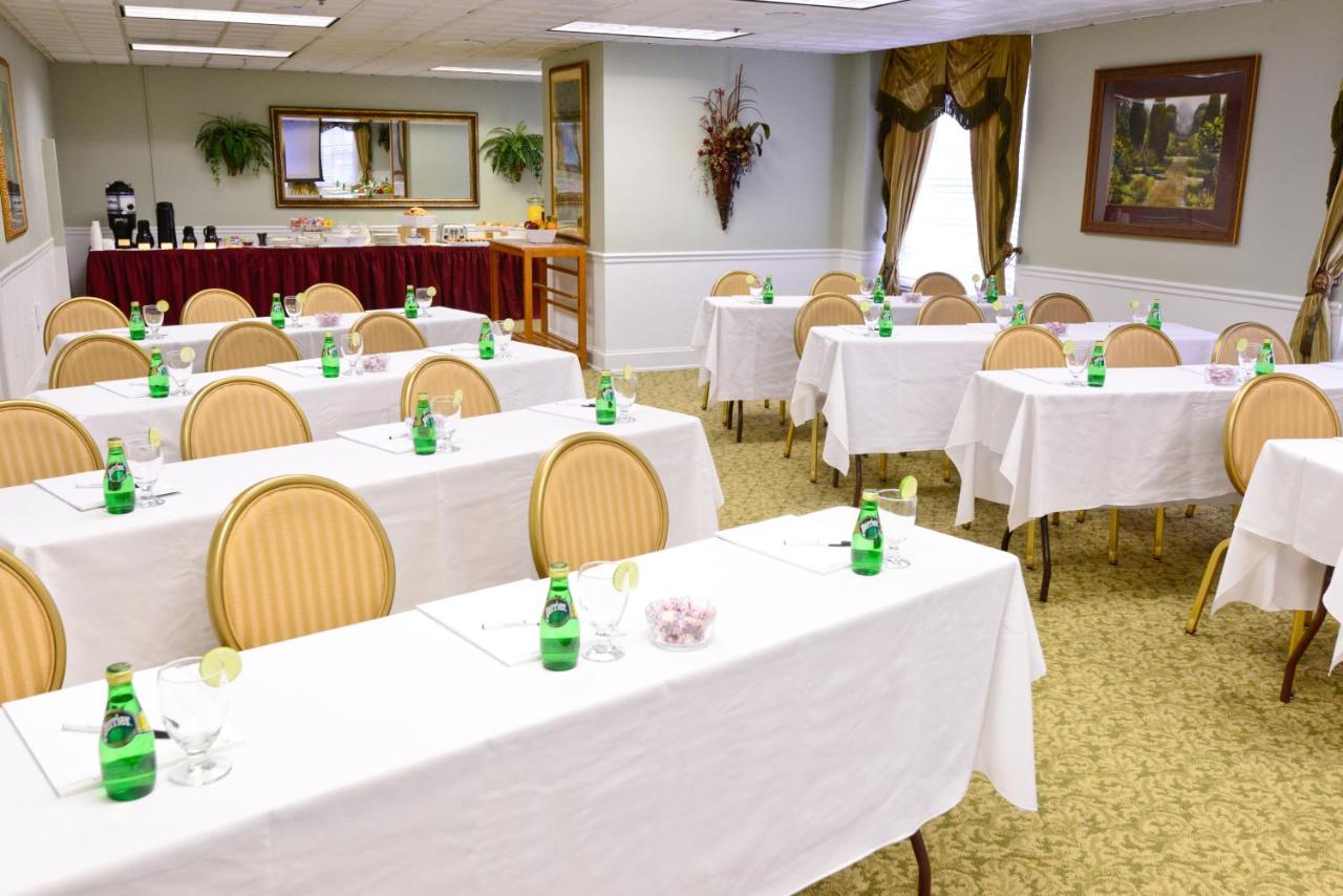 Nassau Inn