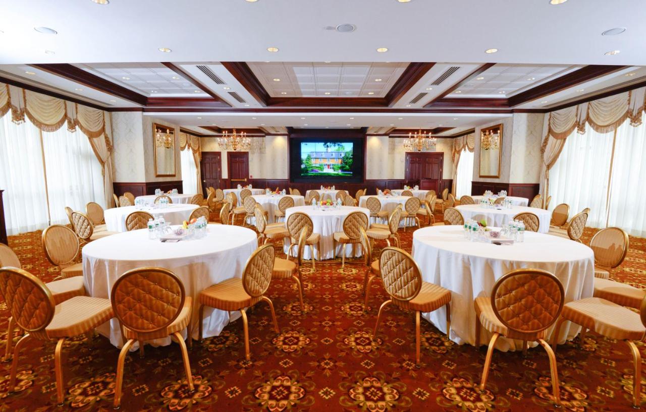 Nassau Inn