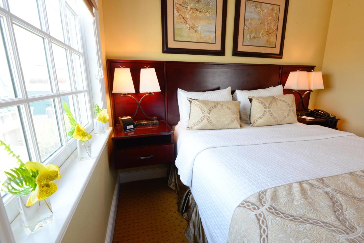 Nassau Inn