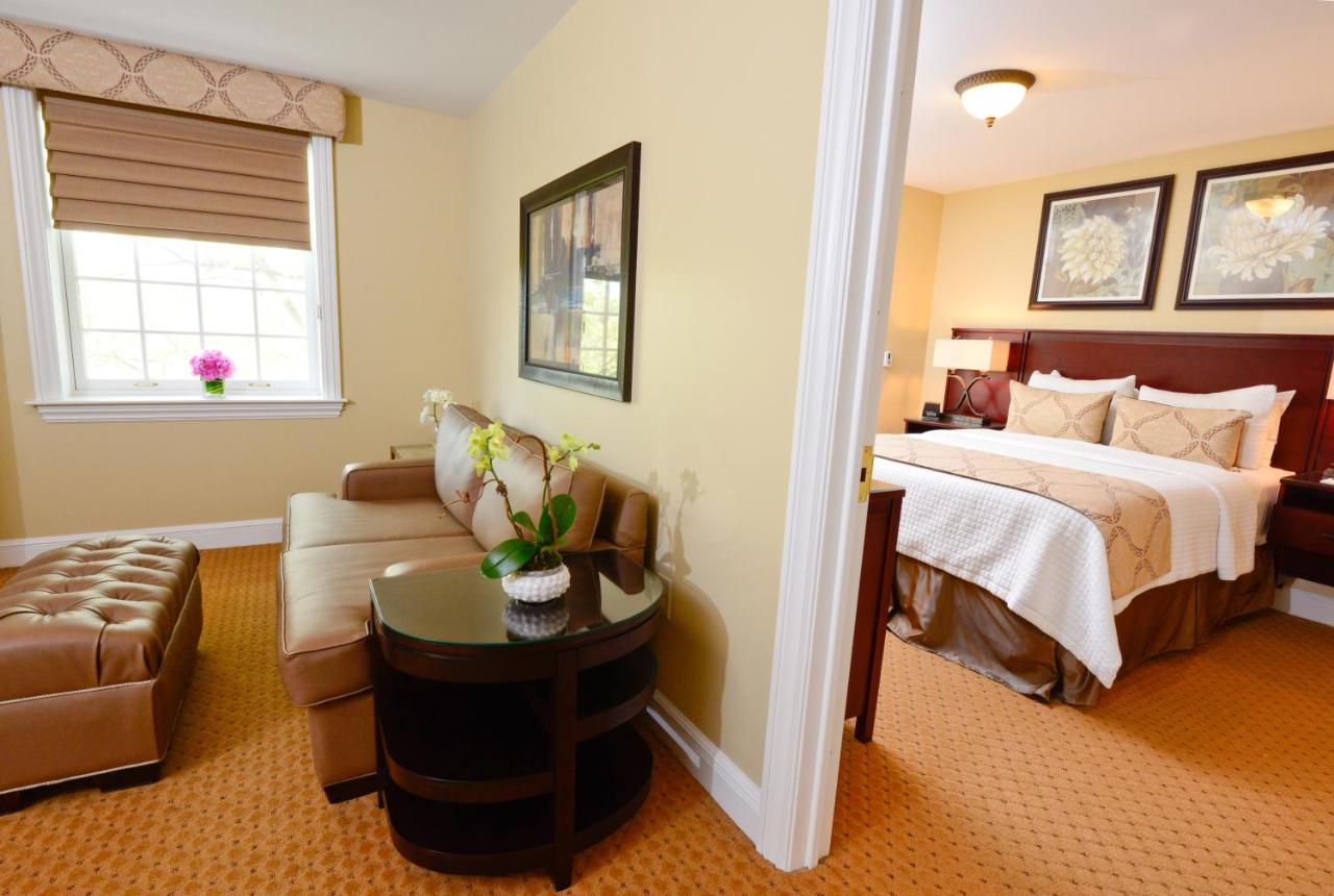 Nassau Inn