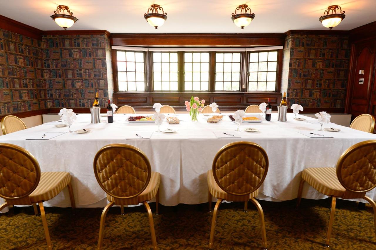 Nassau Inn